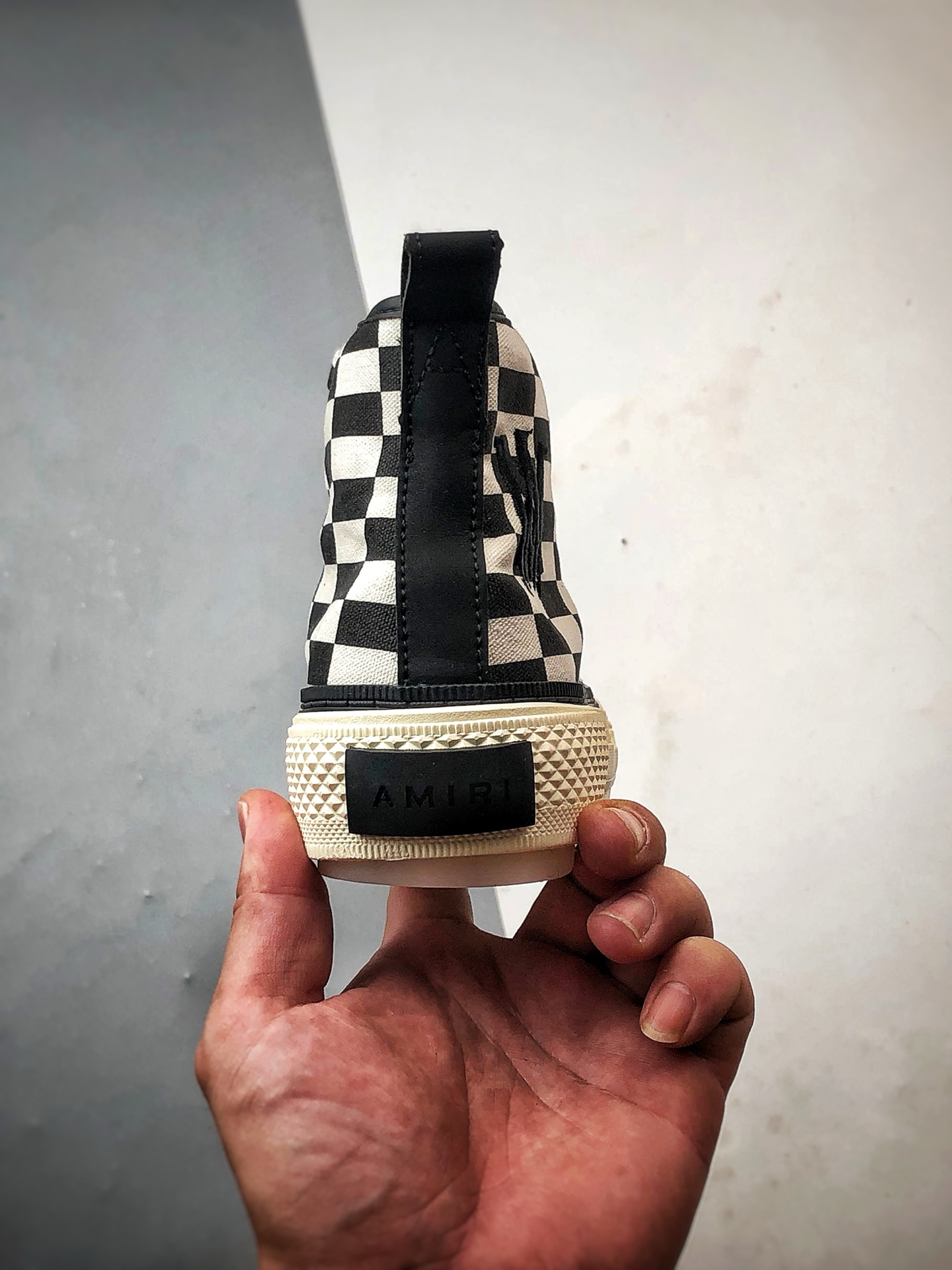 220 AMIRI Ma Court Hi 黑白棋盘格 埃米尔情侣款厚底刺绣复古休闲鞋 MFS010-111-Chinese UA Cheap High Quatity Brand Clothes Bags handbags Sneakers wholesale wholesaler seller from China Factory suppliers Fashion Clothing Shoes best Quality Beautiful Price 220 AMIRI Ma Court Hi 黑白棋盘格 埃米尔情侣款厚底刺绣复古休闲鞋 MFS010-111