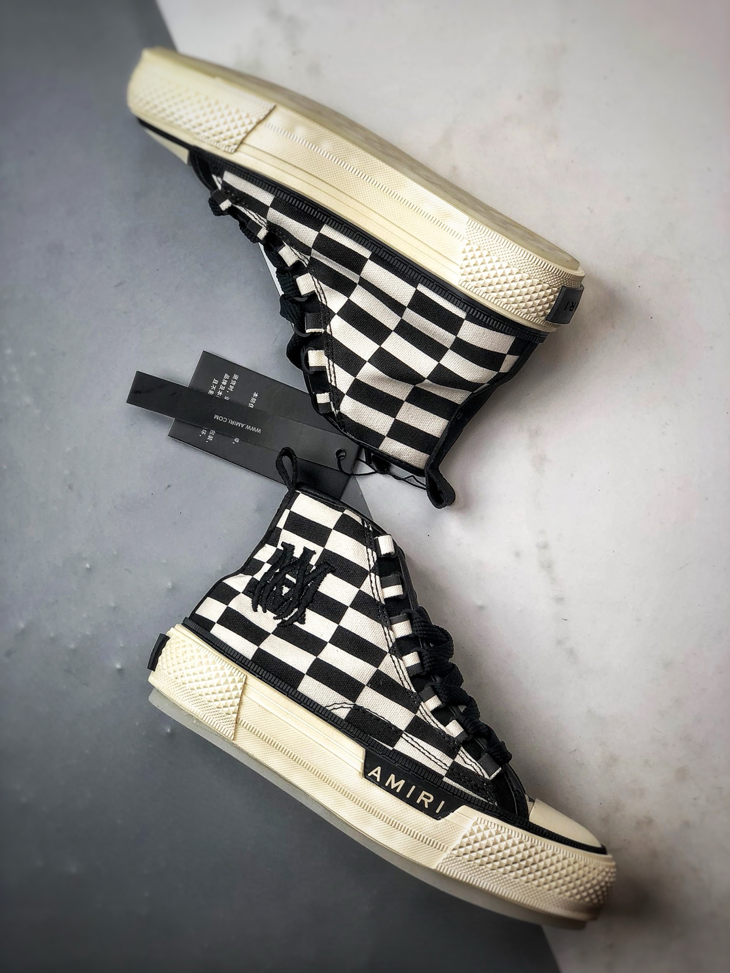 220 AMIRI Ma Court Hi 黑白棋盘格 埃米尔情侣款厚底刺绣复古休闲鞋 MFS010-111-Chinese UA Cheap High Quatity Brand Clothes Bags handbags Sneakers wholesale wholesaler seller from China Factory suppliers Fashion Clothing Shoes best Quality Beautiful Price 220 AMIRI Ma Court Hi 黑白棋盘格 埃米尔情侣款厚底刺绣复古休闲鞋 MFS010-111