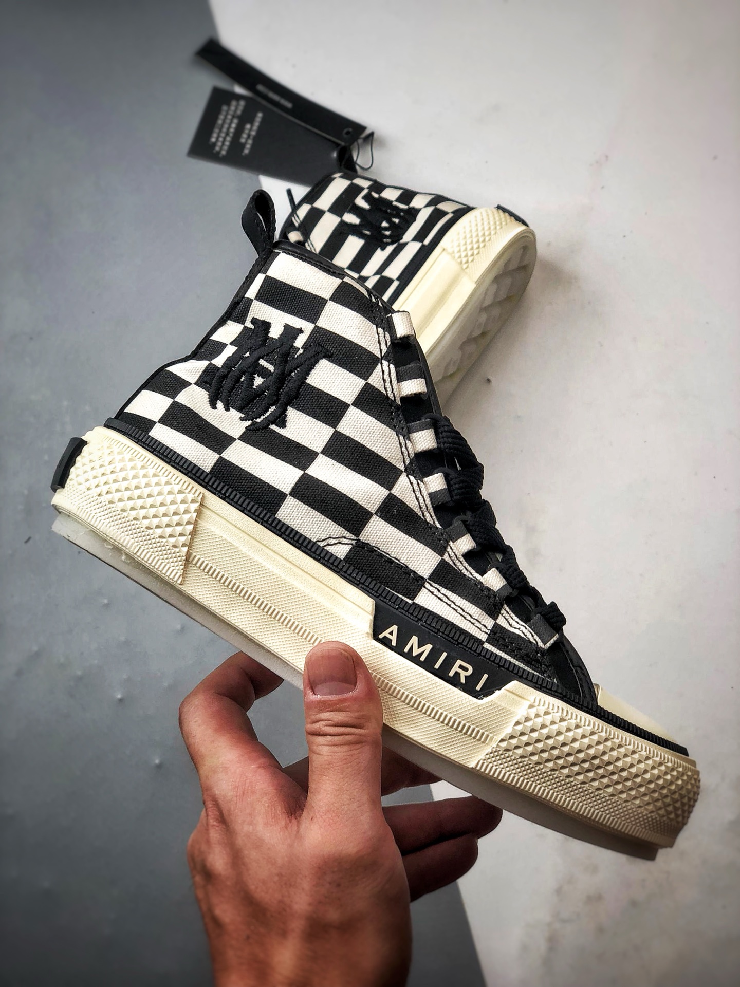 220 AMIRI Ma Court Hi 黑白棋盘格 埃米尔情侣款厚底刺绣复古休闲鞋 MFS010-111-Chinese UA Cheap High Quatity Brand Clothes Bags handbags Sneakers wholesale wholesaler seller from China Factory suppliers Fashion Clothing Shoes best Quality Beautiful Price 220 AMIRI Ma Court Hi 黑白棋盘格 埃米尔情侣款厚底刺绣复古休闲鞋 MFS010-111