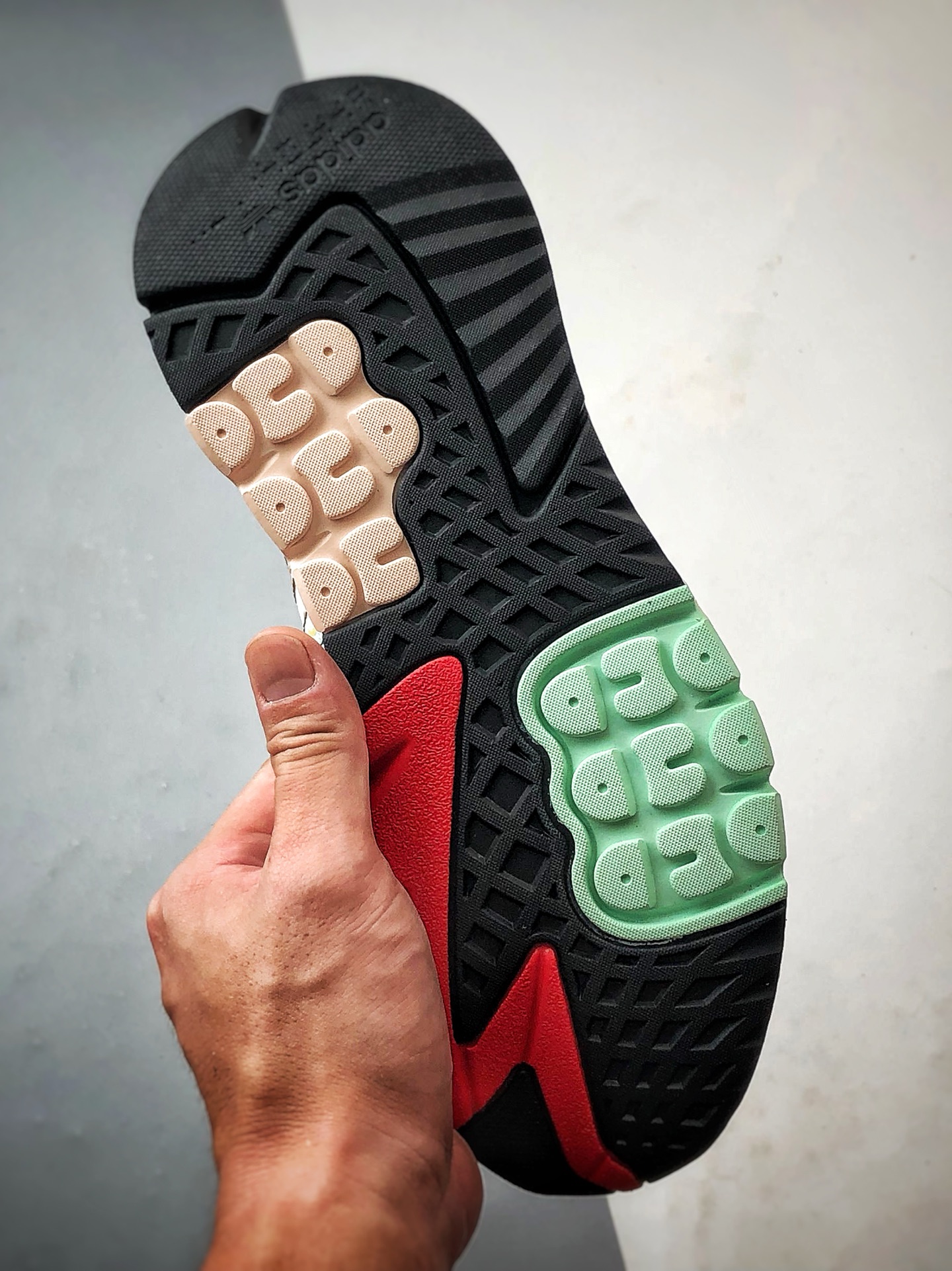 190 AD Originals Nite Jogger 白蓝 三叶草夜行者复古休闲跑步鞋 GW4229-Chinese UA Cheap High Quatity Brand Clothes Bags handbags Sneakers wholesale wholesaler seller from China Factory suppliers Fashion Clothing Shoes best Quality Beautiful Price 190 AD Originals Nite Jogger 白蓝 三叶草夜行者复古休闲跑步鞋 GW4229