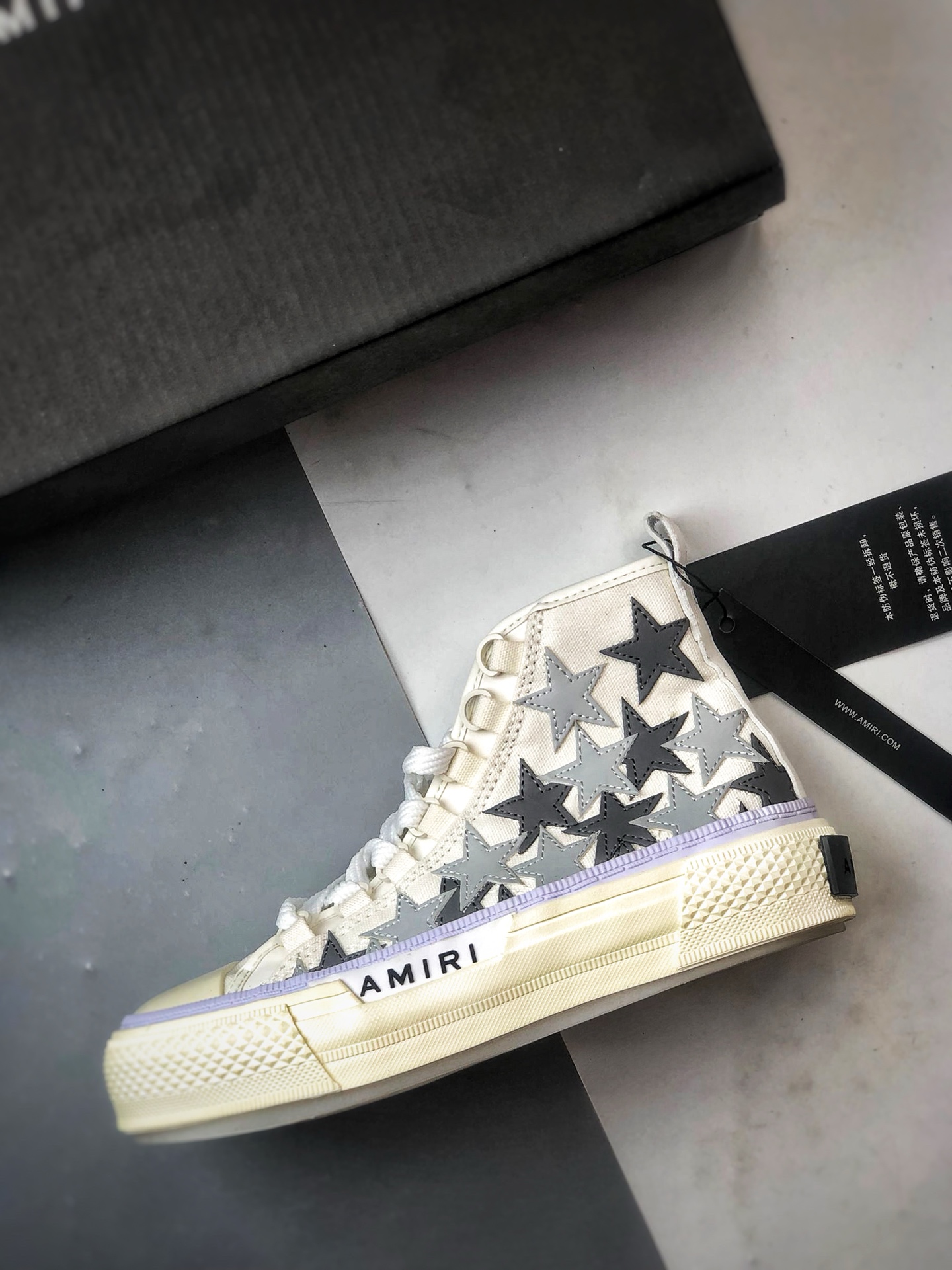 220 AMIRI Court Hi 灰白星星拼接 埃米尔情侣款星星复古休闲滑板鞋 PS24MFS015-030-Chinese UA Cheap High Quatity Brand Clothes Bags handbags Sneakers wholesale wholesaler seller from China Factory suppliers Fashion Clothing Shoes best Quality Beautiful Price 220 AMIRI Court Hi 灰白星星拼接 埃米尔情侣款星星复古休闲滑板鞋 PS24MFS015-030