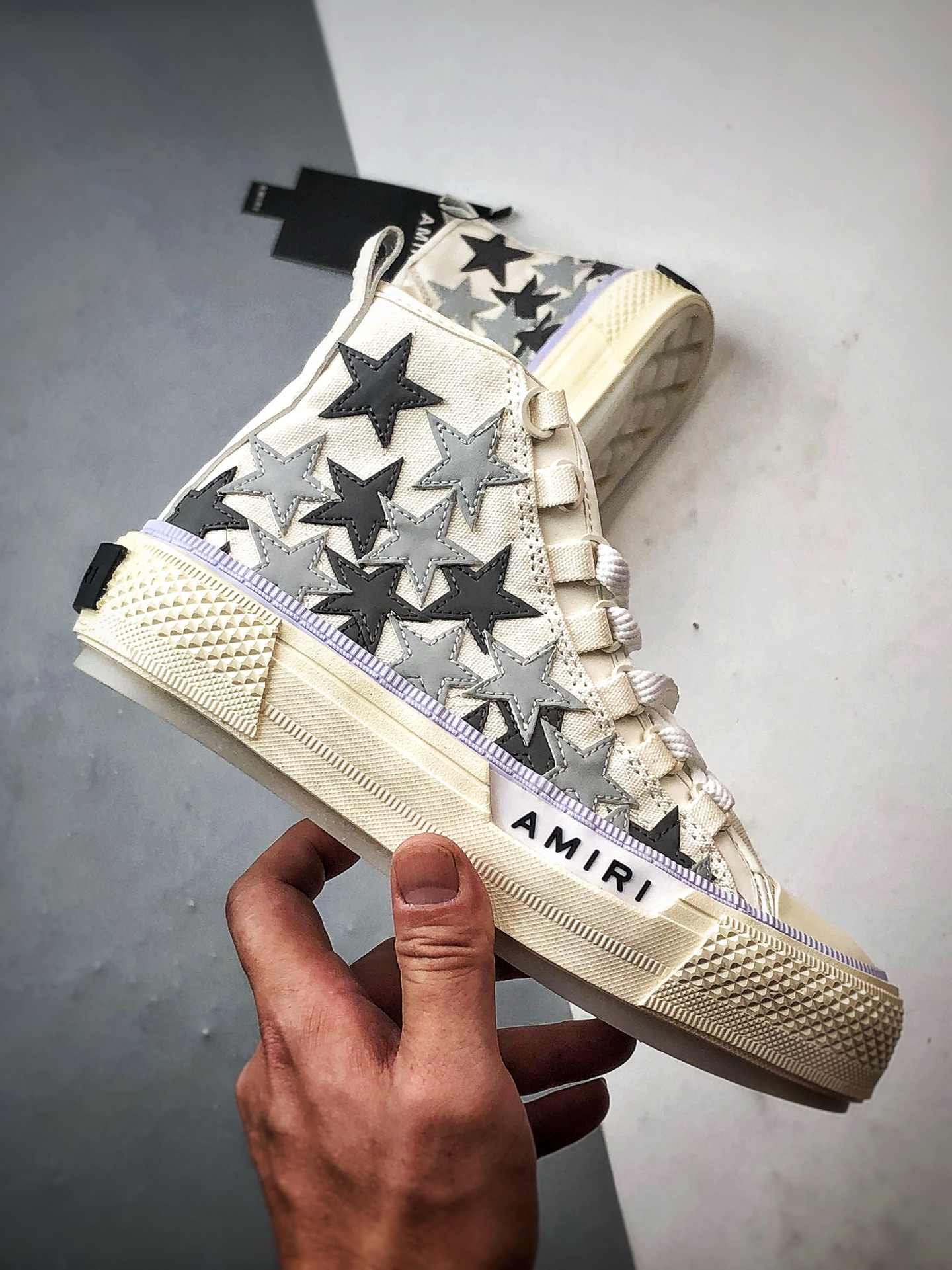 220 AMIRI Court Hi 灰白星星拼接 埃米尔情侣款星星复古休闲滑板鞋 PS24MFS015-030-Chinese UA Cheap High Quatity Brand Clothes Bags handbags Sneakers wholesale wholesaler seller from China Factory suppliers Fashion Clothing Shoes best Quality Beautiful Price 220 AMIRI Court Hi 灰白星星拼接 埃米尔情侣款星星复古休闲滑板鞋 PS24MFS015-030