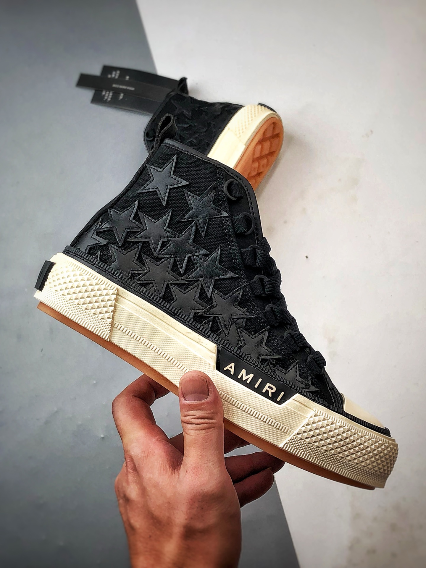 220 AMIRI Court Hi 皮质星星拼接 埃米尔情侣款星星复古休闲滑板鞋 PXMFS003-004-Chinese UA Cheap High Quatity Brand Clothes Bags handbags Sneakers wholesale wholesaler seller from China Factory suppliers Fashion Clothing Shoes best Quality Beautiful Price 220 AMIRI Court Hi 皮质星星拼接 埃米尔情侣款星星复古休闲滑板鞋 PXMFS003-004