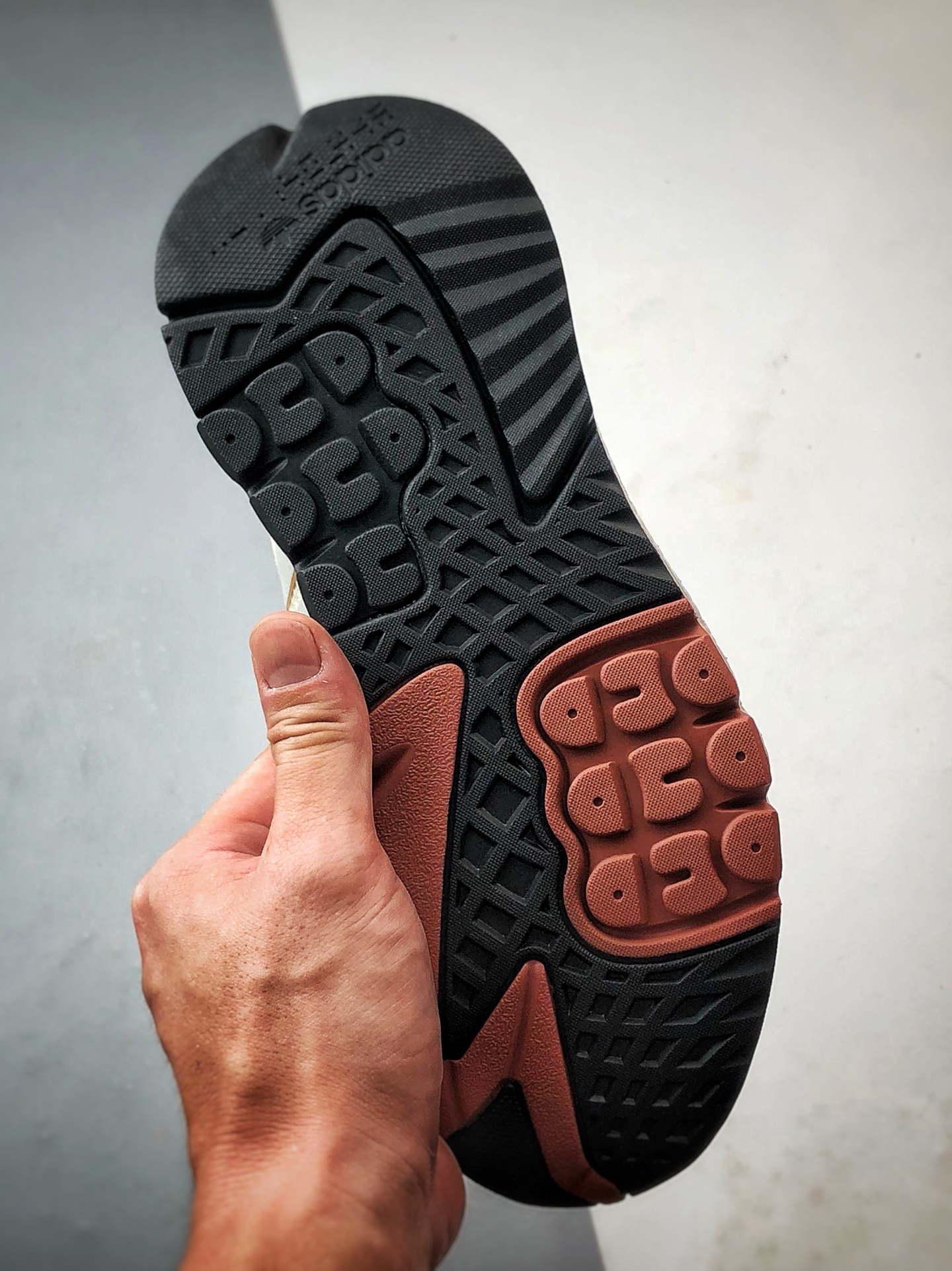 190 AD Originals Nite Jogger 米黄 三叶草夜行者复古休闲跑步鞋 IE1924