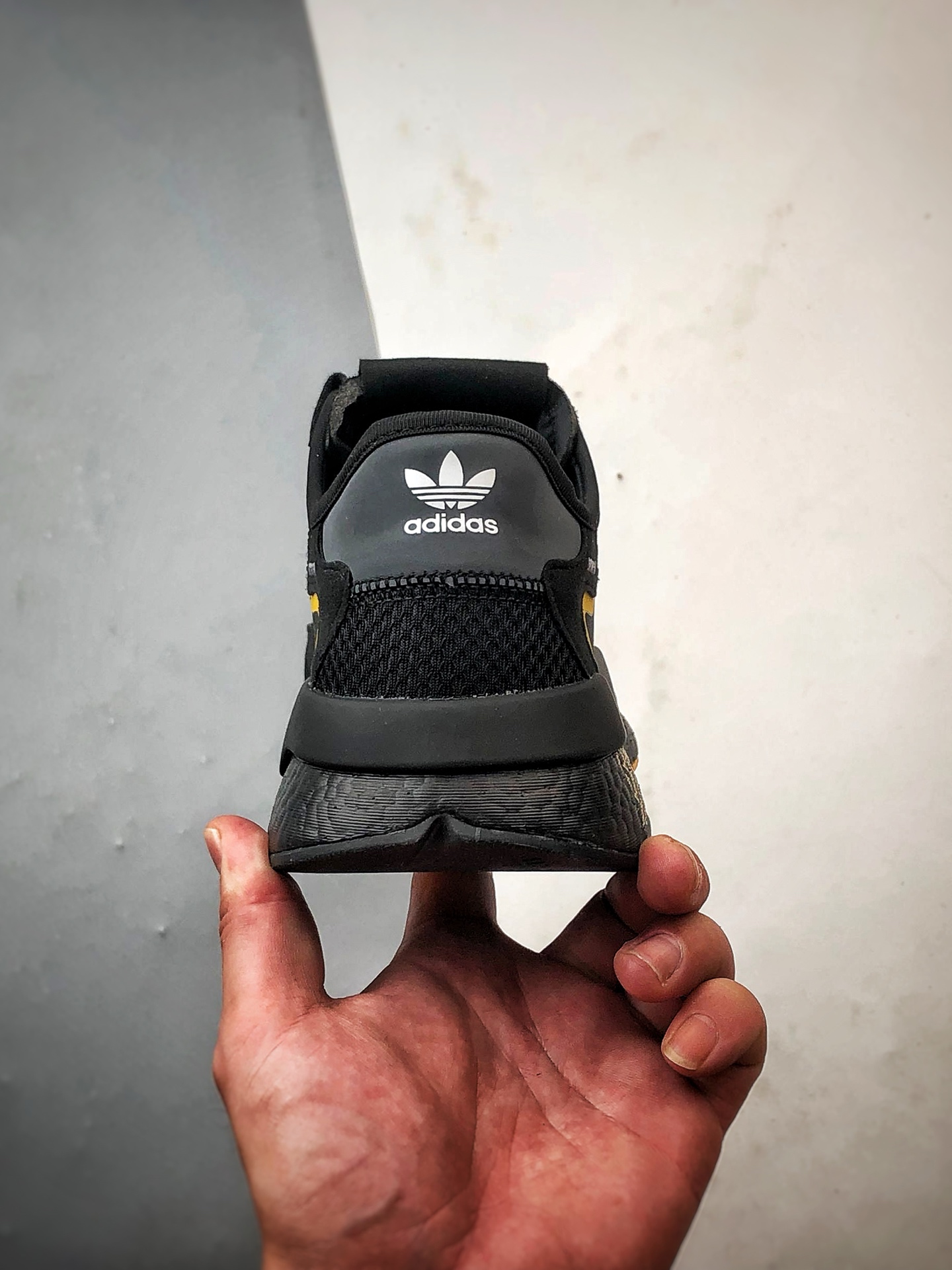 190 AD Originals Nite Jogger 黑灰黄 三叶草夜行者复古休闲跑步鞋 FV6571-Chinese UA Cheap High Quatity Brand Clothes Bags handbags Sneakers wholesale wholesaler seller from China Factory suppliers Fashion Clothing Shoes best Quality Beautiful Price 190 AD Originals Nite Jogger 黑灰黄 三叶草夜行者复古休闲跑步鞋 FV6571