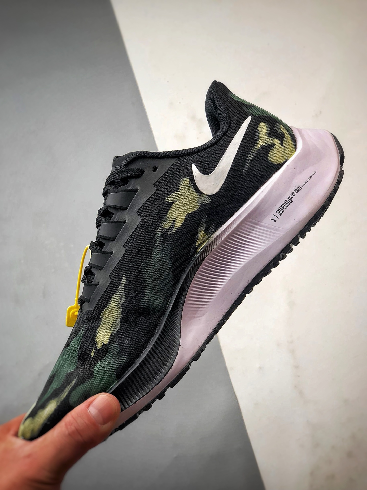 280 定制球鞋 Air Zoom Pegasus 37 精锐之师 黑绿迷彩 潮流简约百搭低帮跑步鞋 BQ9647-220