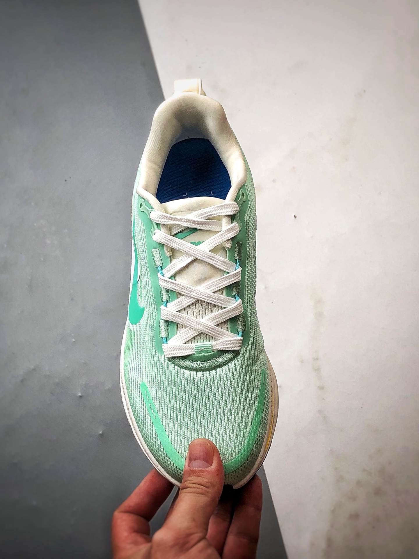 180 NK Air Zoom Vomero 18 薄荷绿 迈柔18舒适百搭网面透气休闲跑步鞋 IH7349-331