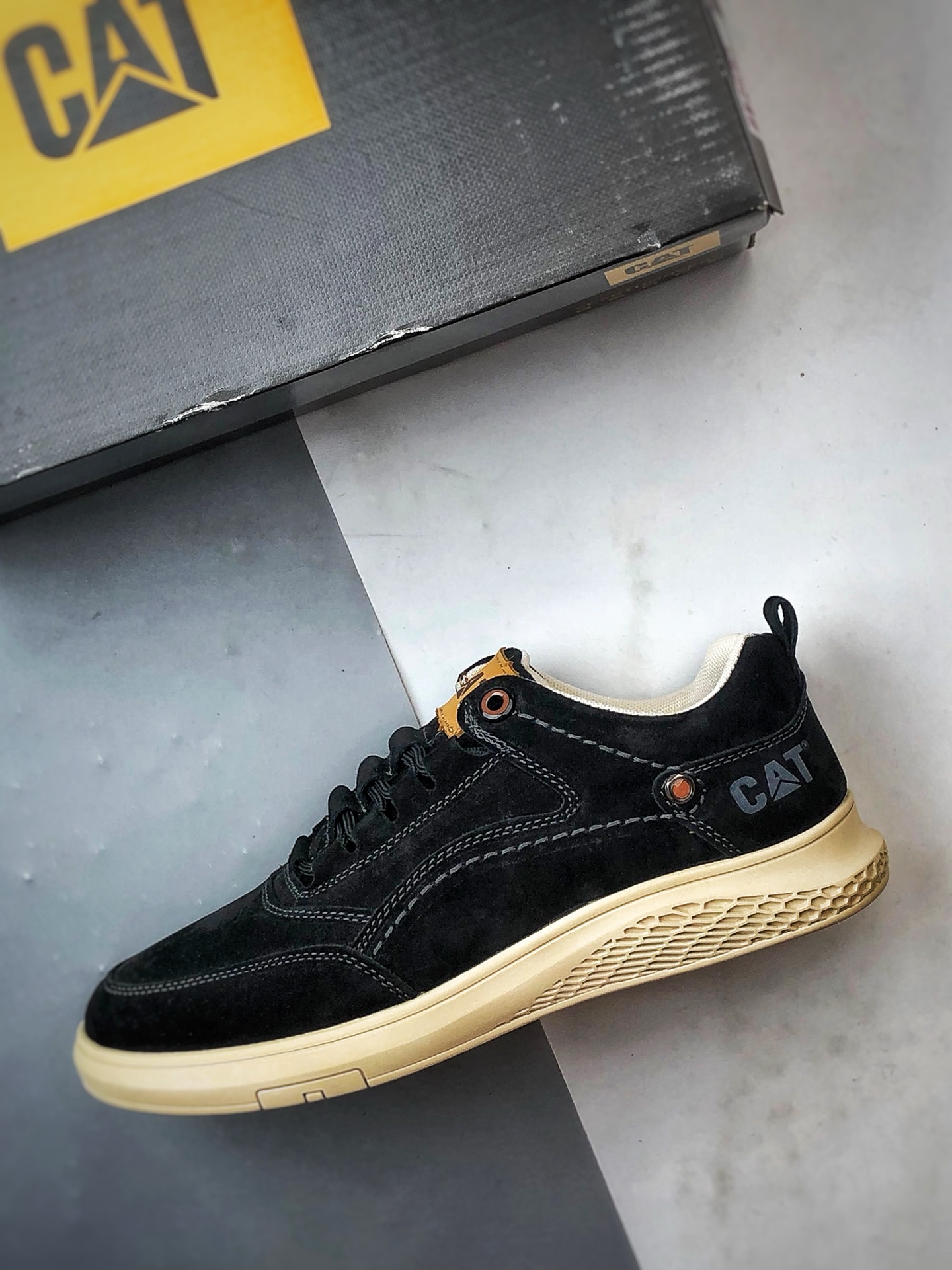 240 CAT/卡特 硬汉推土机品牌 黑色 徒步旅行者百搭休闲旅游休闲鞋-Chinese UA Cheap High Quatity Brand Clothes Bags handbags Sneakers wholesale wholesaler seller from China Factory suppliers Fashion Clothing Shoes best Quality Beautiful Price 240 CAT/卡特 硬汉推土机品牌 黑色 徒步旅行者百搭休闲旅游休闲鞋