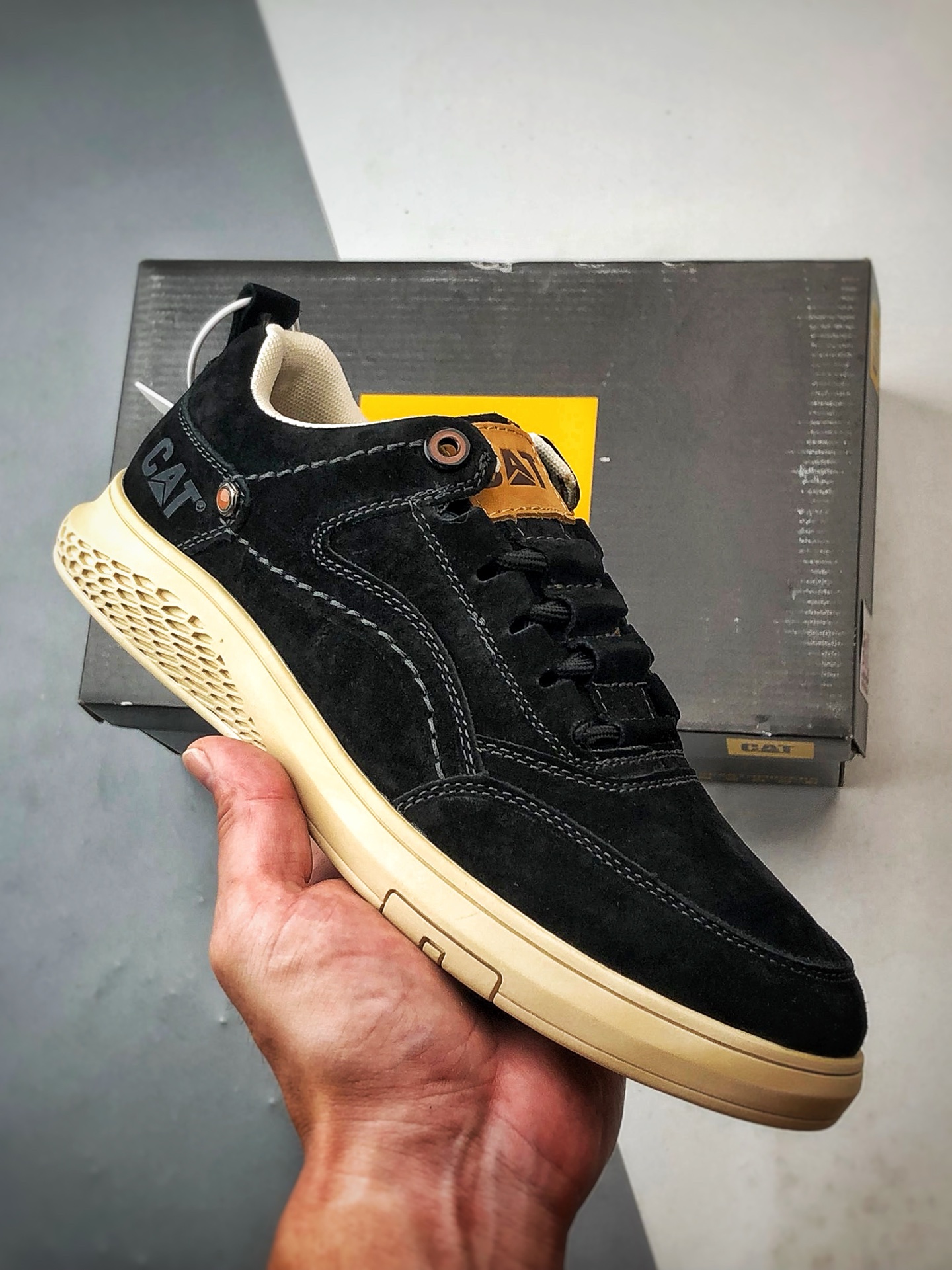 240 CAT/卡特 硬汉推土机品牌 黑色 徒步旅行者百搭休闲旅游休闲鞋-Chinese UA Cheap High Quatity Brand Clothes Bags handbags Sneakers wholesale wholesaler seller from China Factory suppliers Fashion Clothing Shoes best Quality Beautiful Price 240 CAT/卡特 硬汉推土机品牌 黑色 徒步旅行者百搭休闲旅游休闲鞋