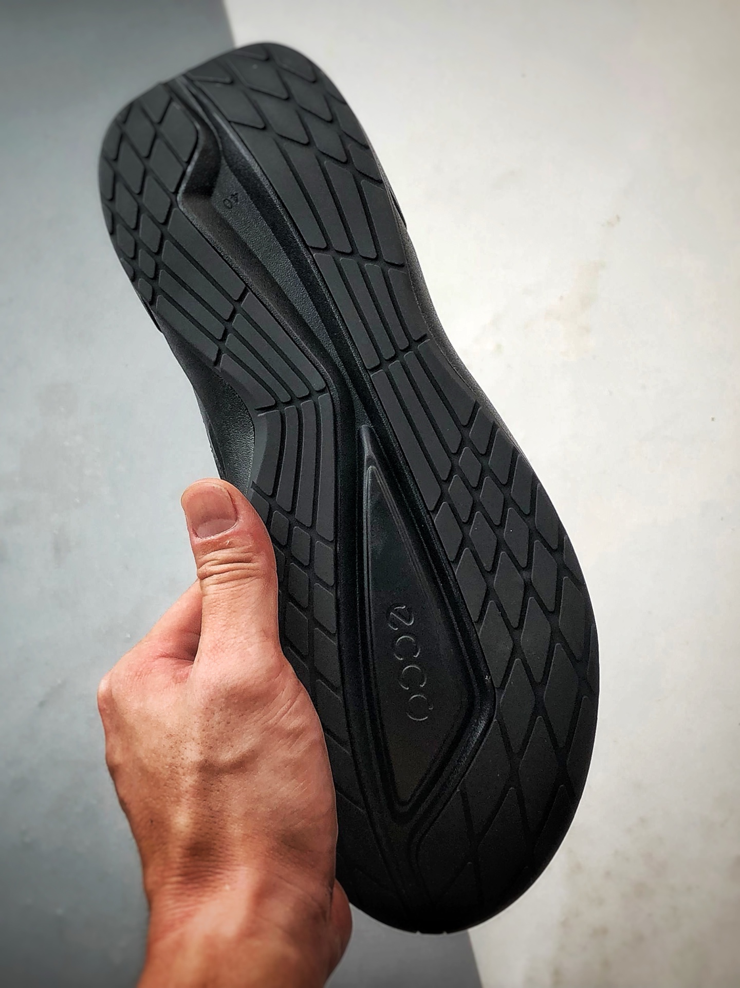 Ecco/爱步 Biom 2.2皮面系列 25新款 舒适百搭时尚运动健步鞋 8308448