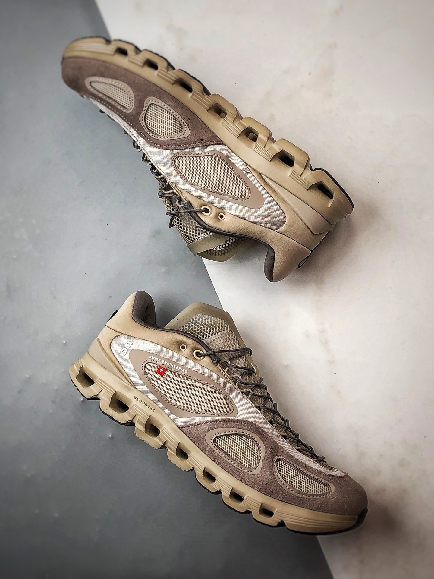 220 FKA Twigs x On昂跑 Cloud X 米棕 联名款舒适轻盈多功能综合低帮跑步鞋