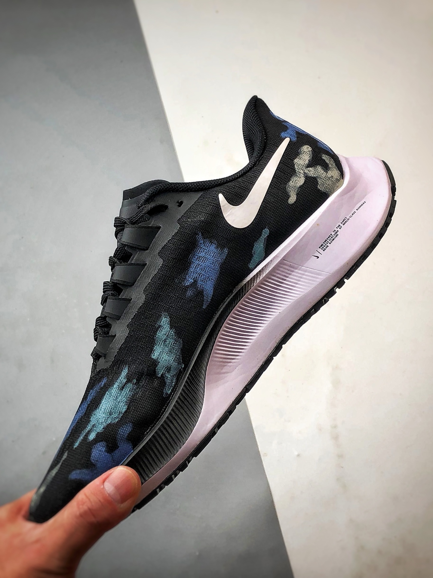 280 定制球鞋 Air Zoom Pegasus 37 威武之师 黑蓝迷彩 潮流简约百搭低帮跑步鞋 BQ9647-200