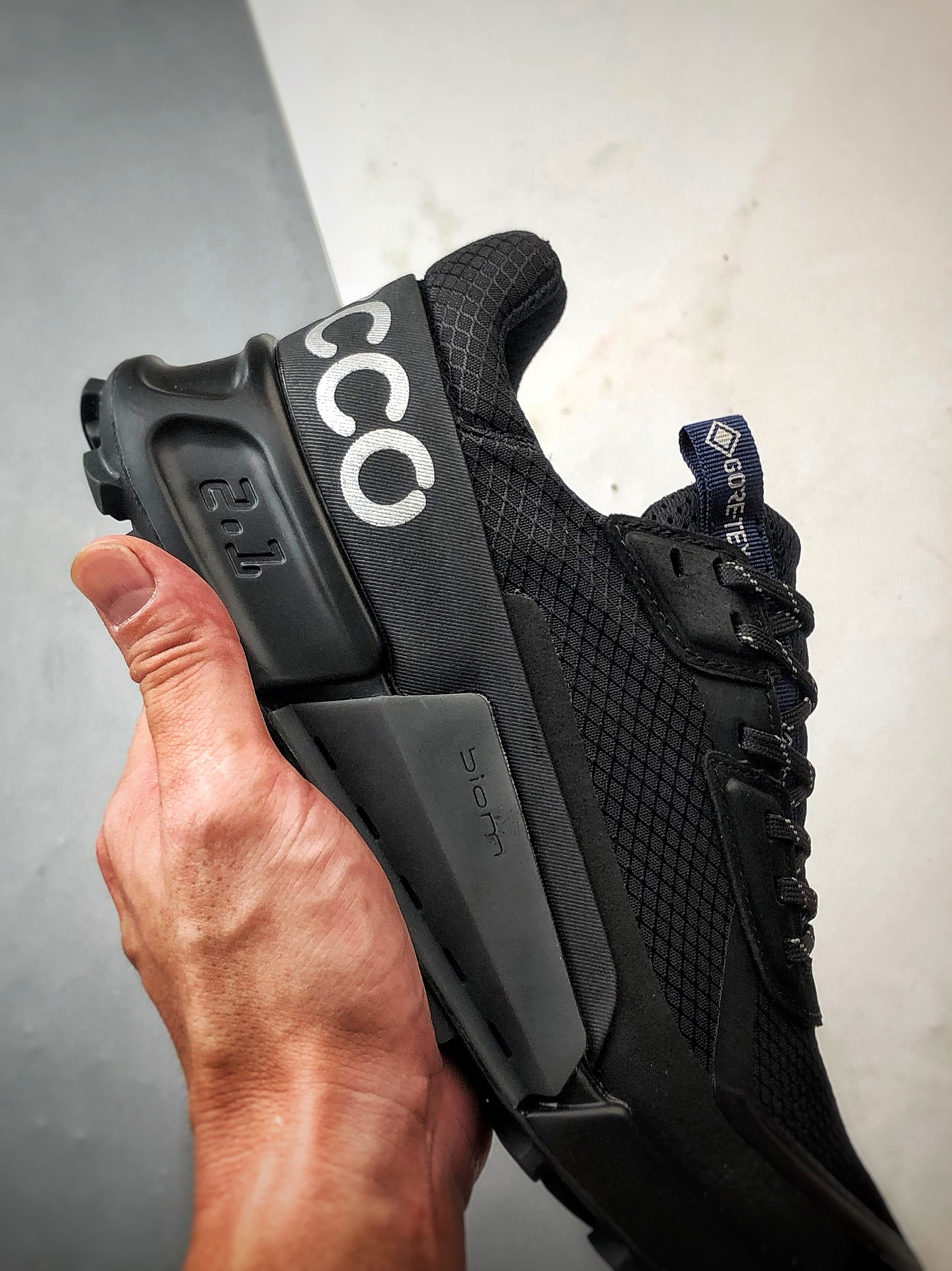 300 Ecco/爱步 BIOM 2.1系列 越野防水透气休闲运动健步鞋 8228345