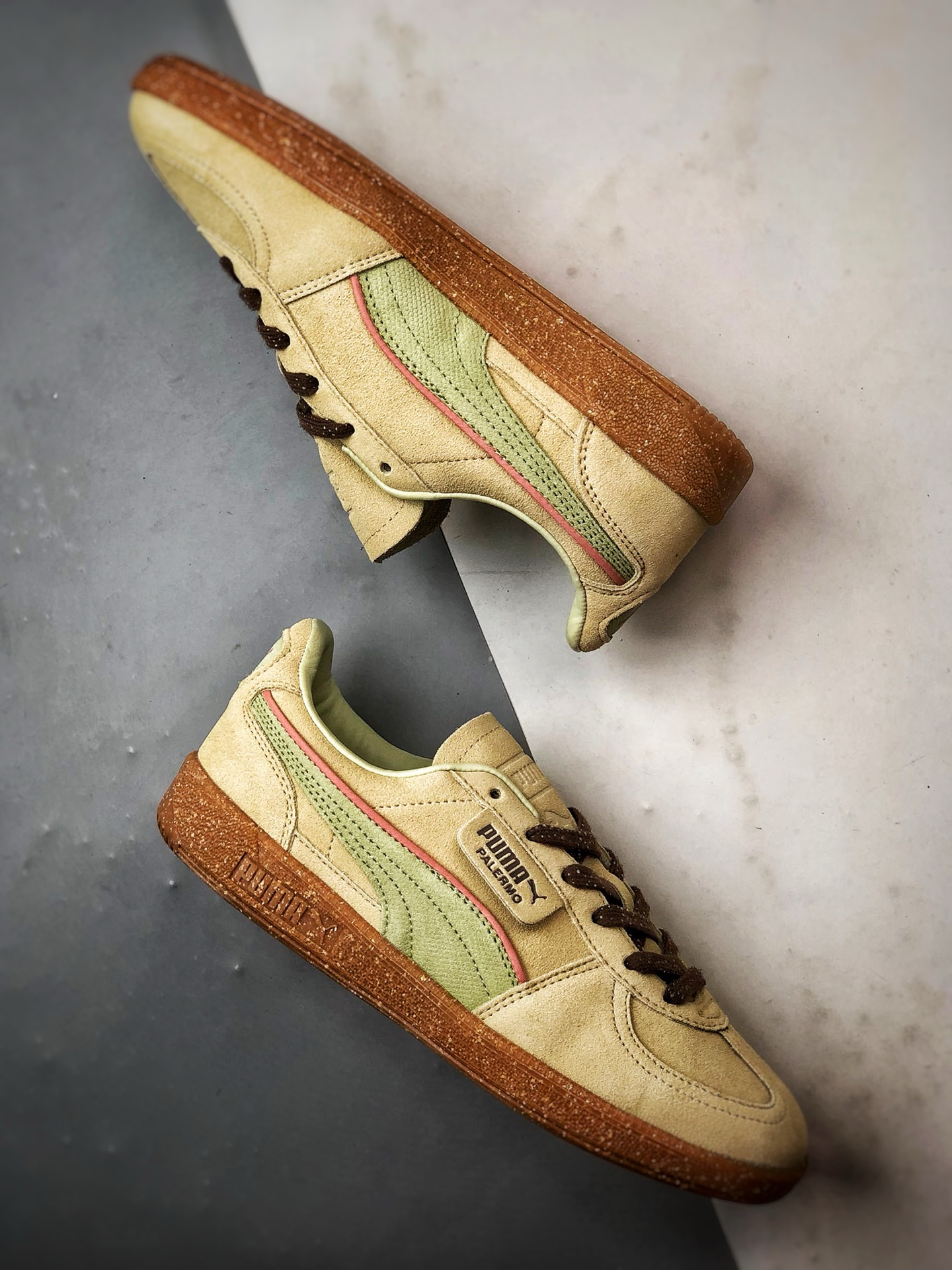 170 Puma Palermo 棕绿色 舒适百搭低帮德训板鞋 398382-02-Chinese UA Cheap High Quatity Brand Clothes Bags handbags Sneakers wholesale wholesaler seller from China Factory suppliers Fashion Clothing Shoes best Quality Beautiful Price 170 Puma Palermo 棕绿色 舒适百搭低帮德训板鞋 398382-02