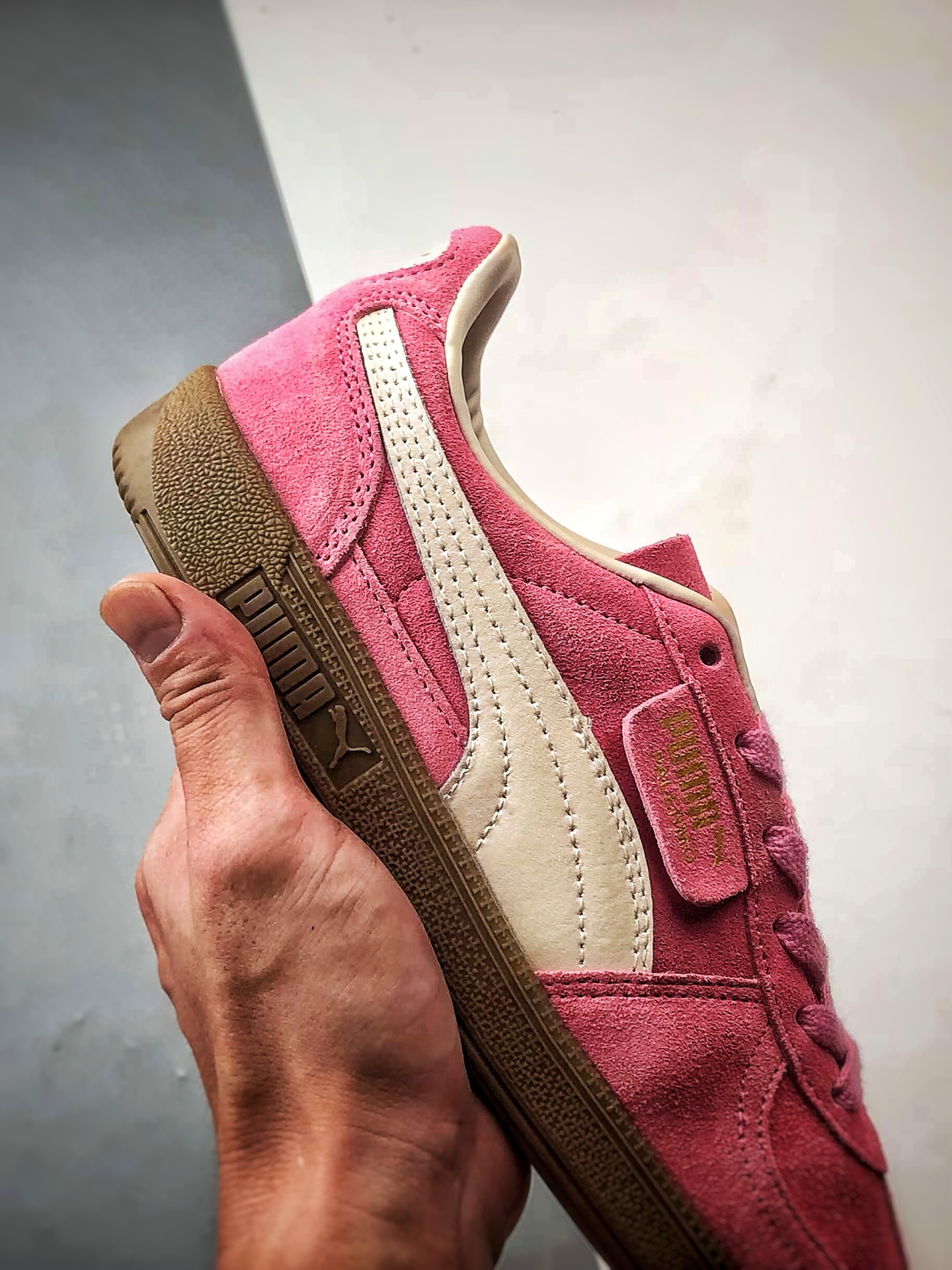 170 Puma Palermo 粉白 舒适百搭低帮德训板鞋 396463-57-Chinese UA Cheap High Quatity Brand Clothes Bags handbags Sneakers wholesale wholesaler seller from China Factory suppliers Fashion Clothing Shoes best Quality Beautiful Price 170 Puma Palermo 粉白 舒适百搭低帮德训板鞋 396463-57