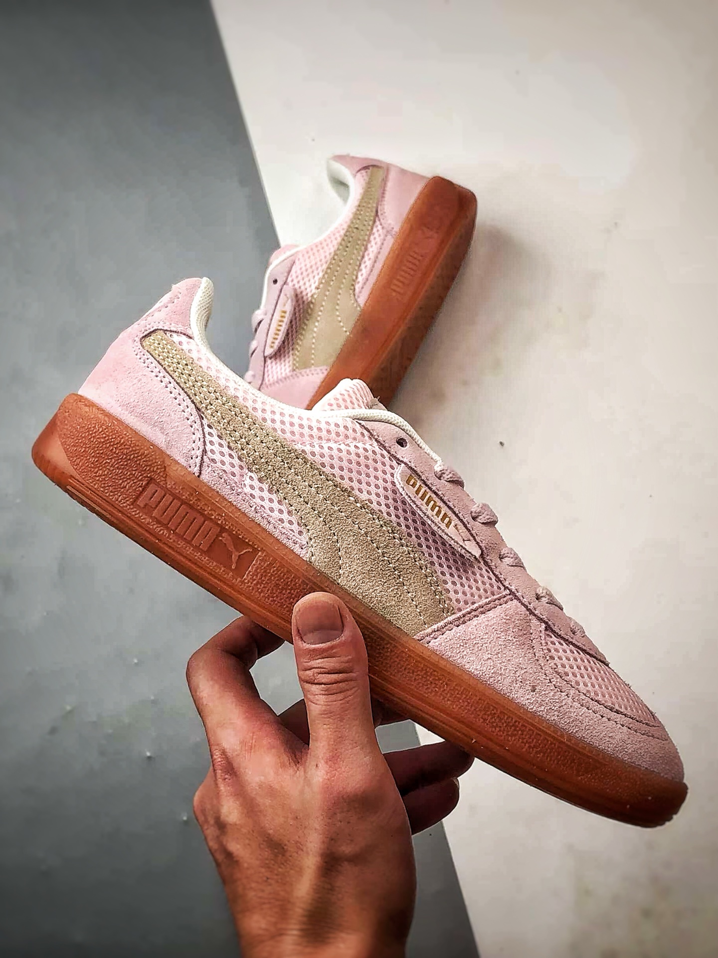 150 Puma Palermo 浅粉 舒适百搭低帮德训板鞋 403954-01-Chinese UA Cheap High Quatity Brand Clothes Bags handbags Sneakers wholesale wholesaler seller from China Factory suppliers Fashion Clothing Shoes best Quality Beautiful Price 150 Puma Palermo 浅粉 舒适百搭低帮德训板鞋 403954-01