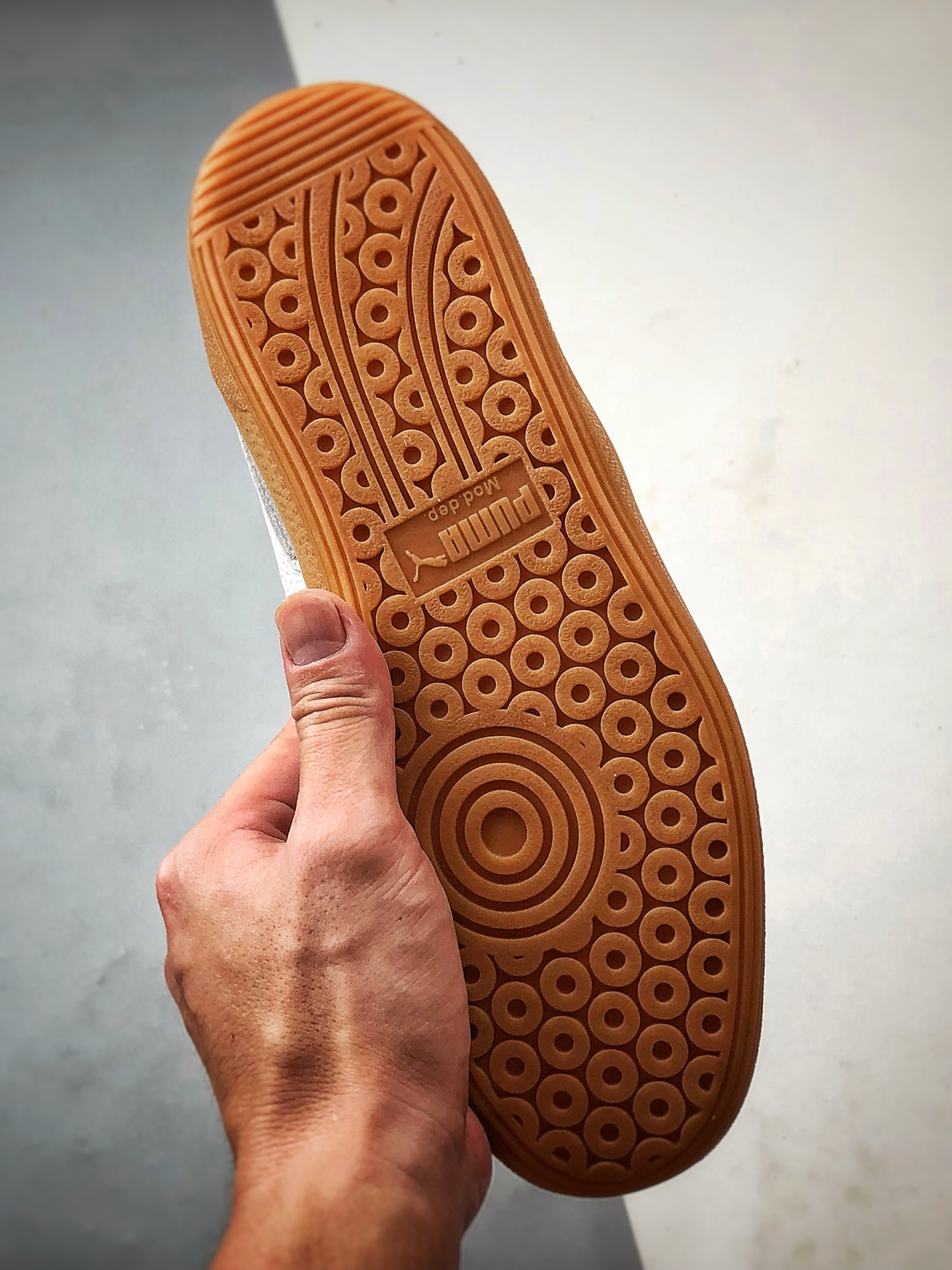 150 Puma Palermo 灰白 舒适百搭低帮德训板鞋 401123-01-Chinese UA Cheap High Quatity Brand Clothes Bags handbags Sneakers wholesale wholesaler seller from China Factory suppliers Fashion Clothing Shoes best Quality Beautiful Price 150 Puma Palermo 灰白 舒适百搭低帮德训板鞋 401123-01