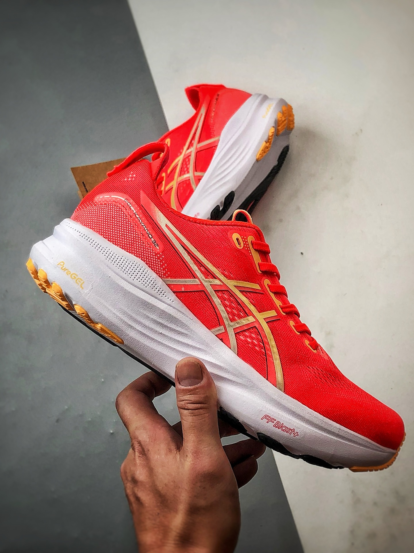 180 Asics Gel-Kayano 32 橙红色 卡亚诺32代有氧轻量运动慢跑鞋 1011C052-600