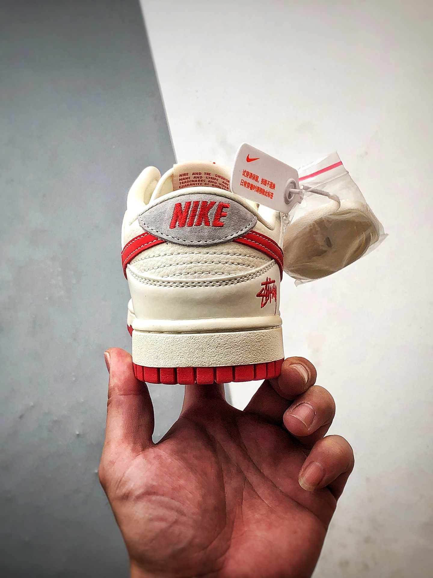 290 NK Dunk Low Retro ”DIY高端定制” 斯图西米白红 低帮休闲运动板鞋 DG2025-004