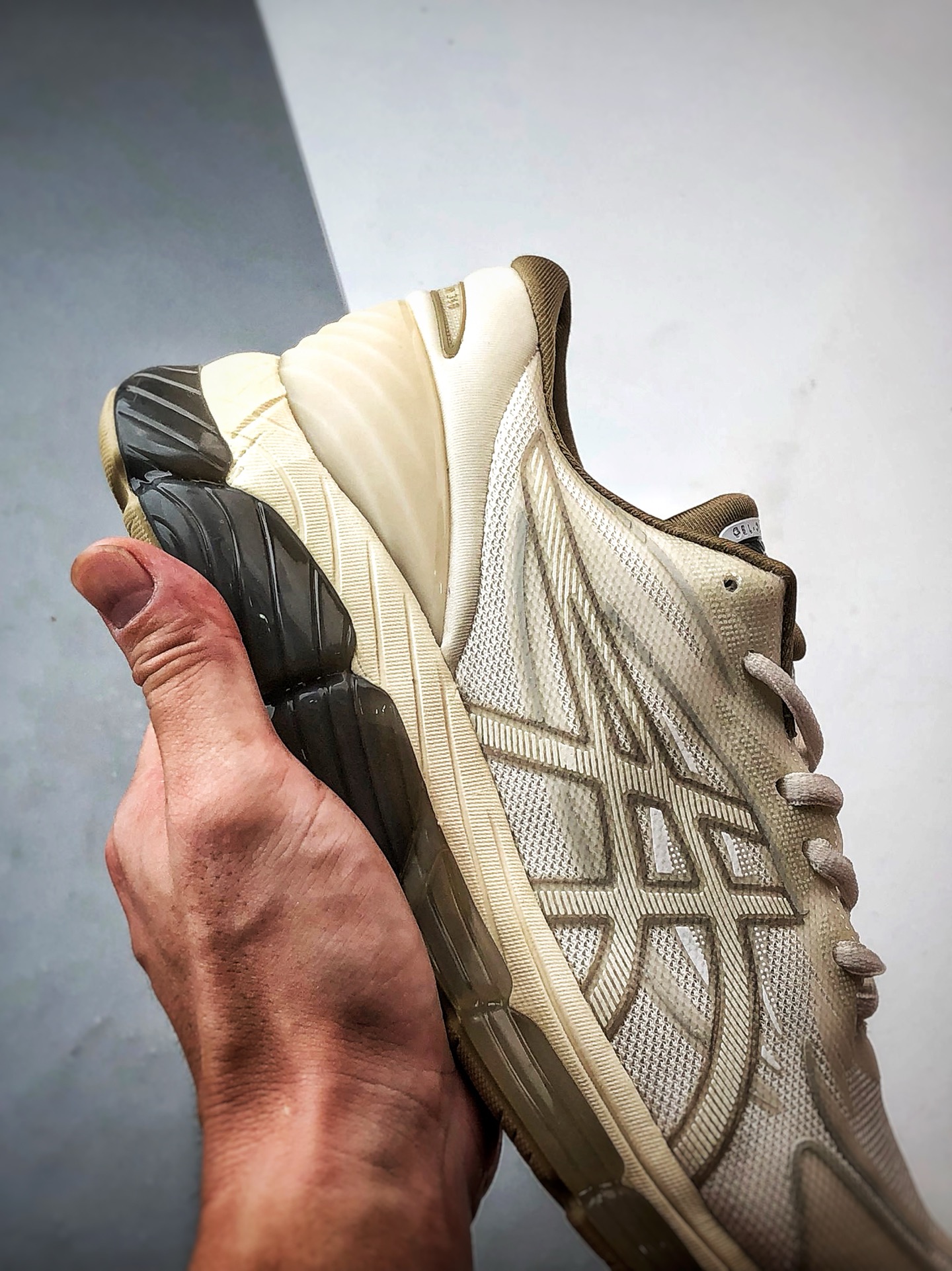 190 Asics Gel-Quantum 360 8 米白色 亚瑟士量子系列硅胶回弹休闲运动跑步鞋 1203A402-101