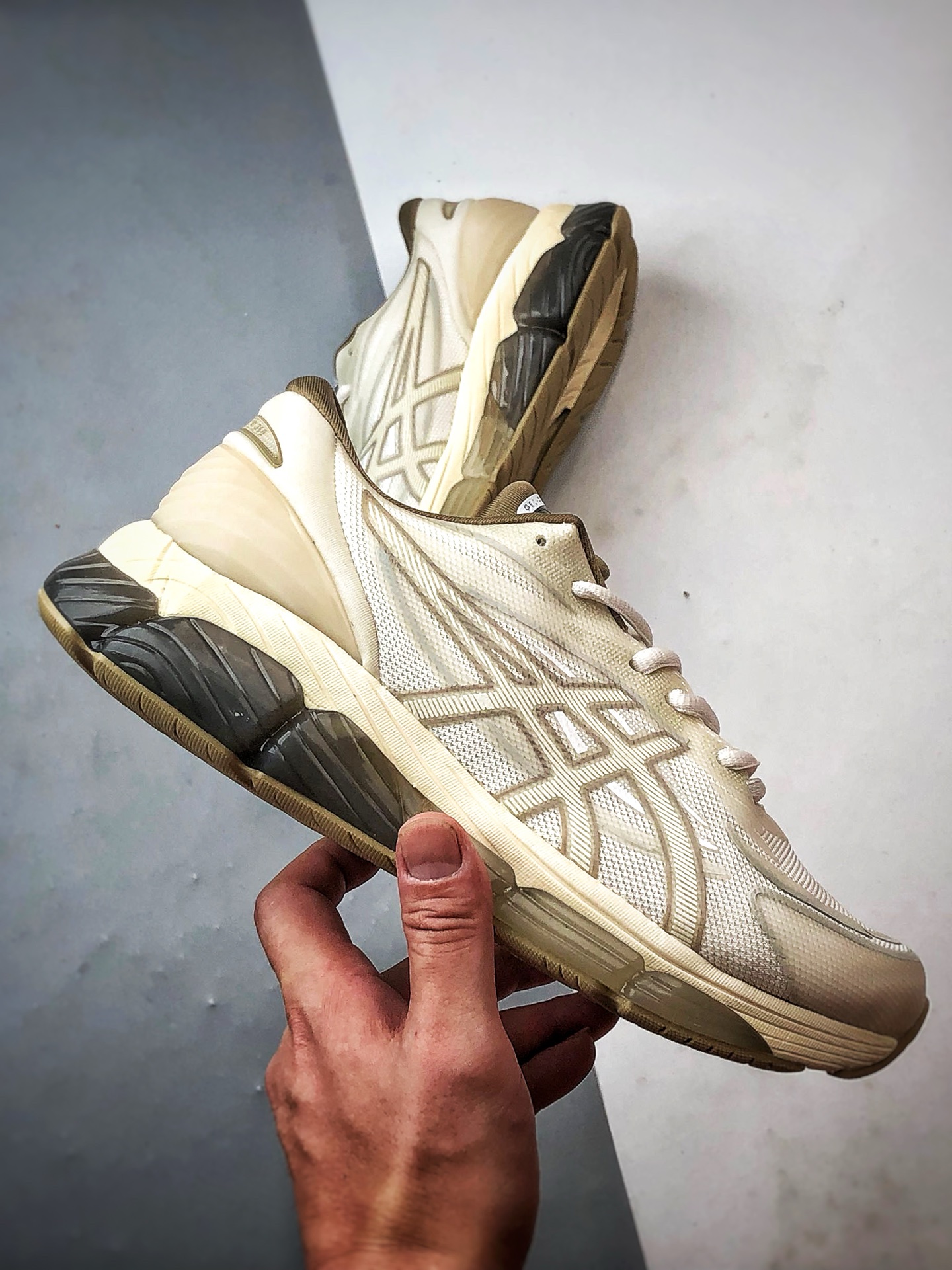 190 Asics Gel-Quantum 360 8 米白色 亚瑟士量子系列硅胶回弹休闲运动跑步鞋 1203A402-101