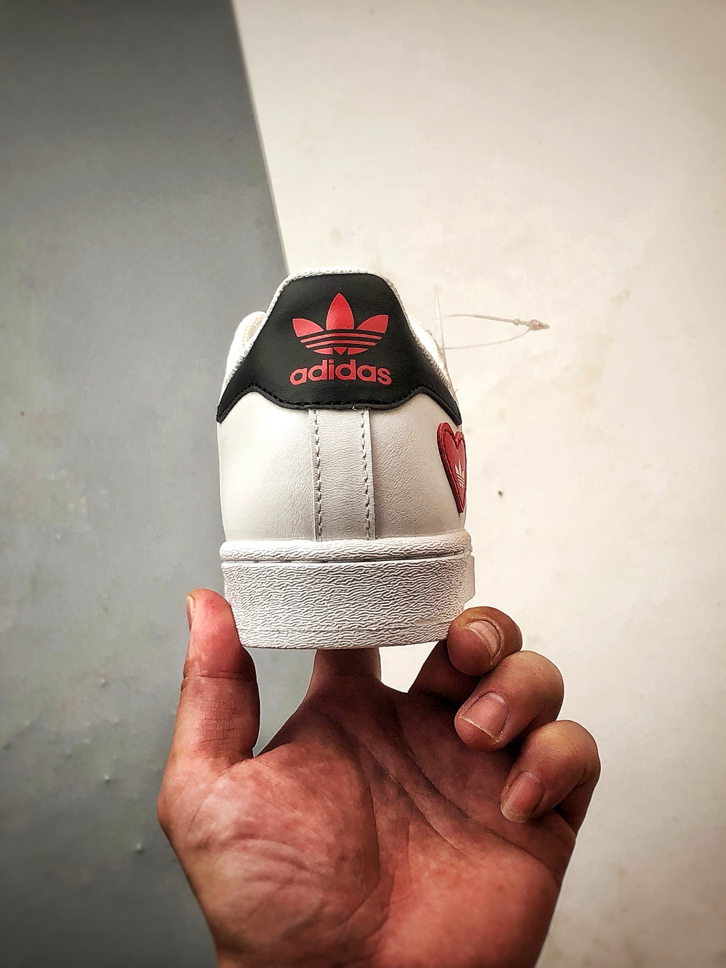 160 AD Originals Superstar 爱心白黑贝壳头 FZ1807