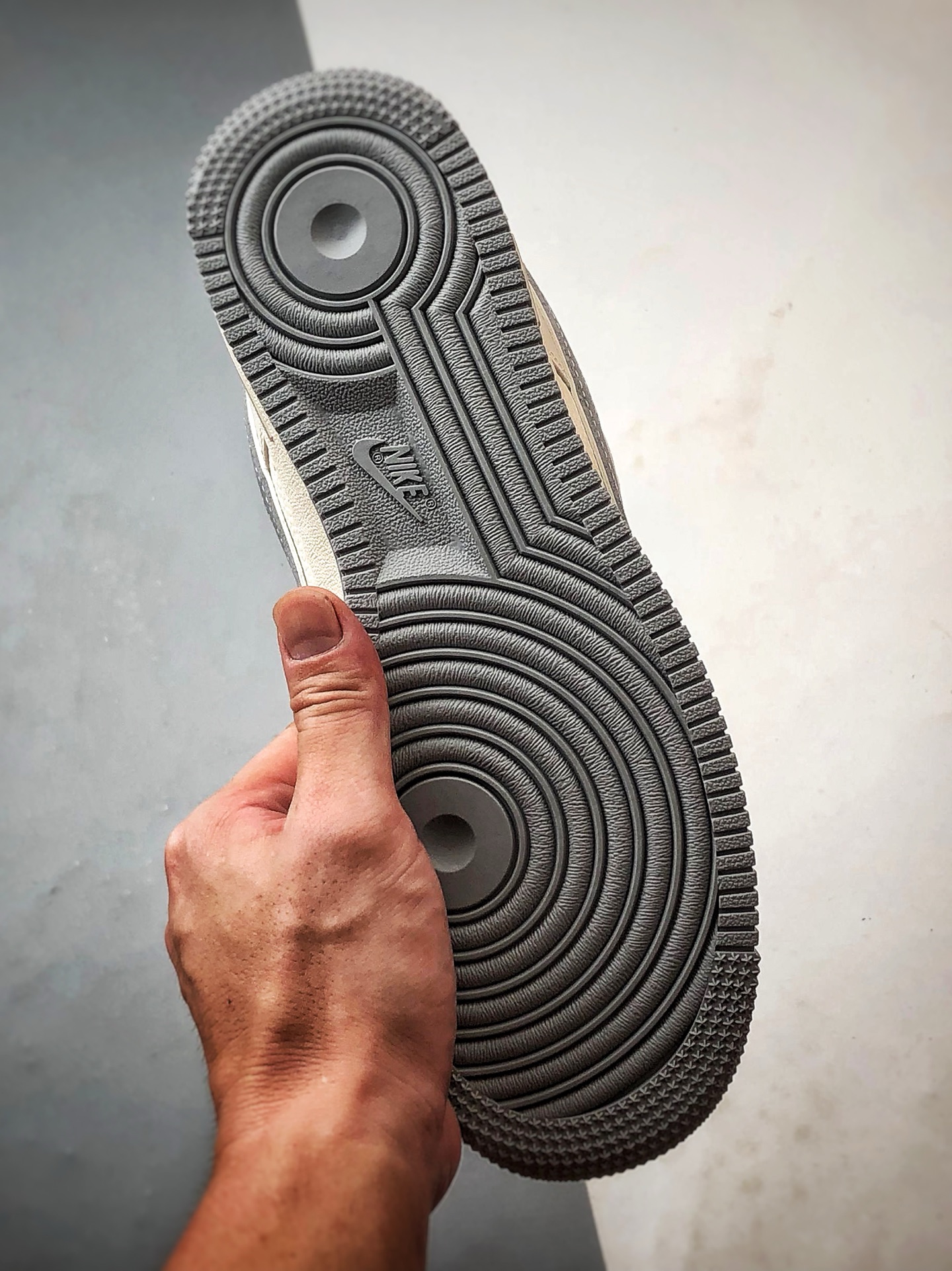 Sup x Air Force 1 Low 米白灰钩 JP8048-012-Top High Quatity Cheap Sneakers Fashion Clothing Clothes Bags handbags Shoes of all Brand wholesale With The best Quality And Beautiful Price from China Factory Chinese suppliers wholesaler seller Sup x Air Force 1 Low 米白灰钩 JP8048-012