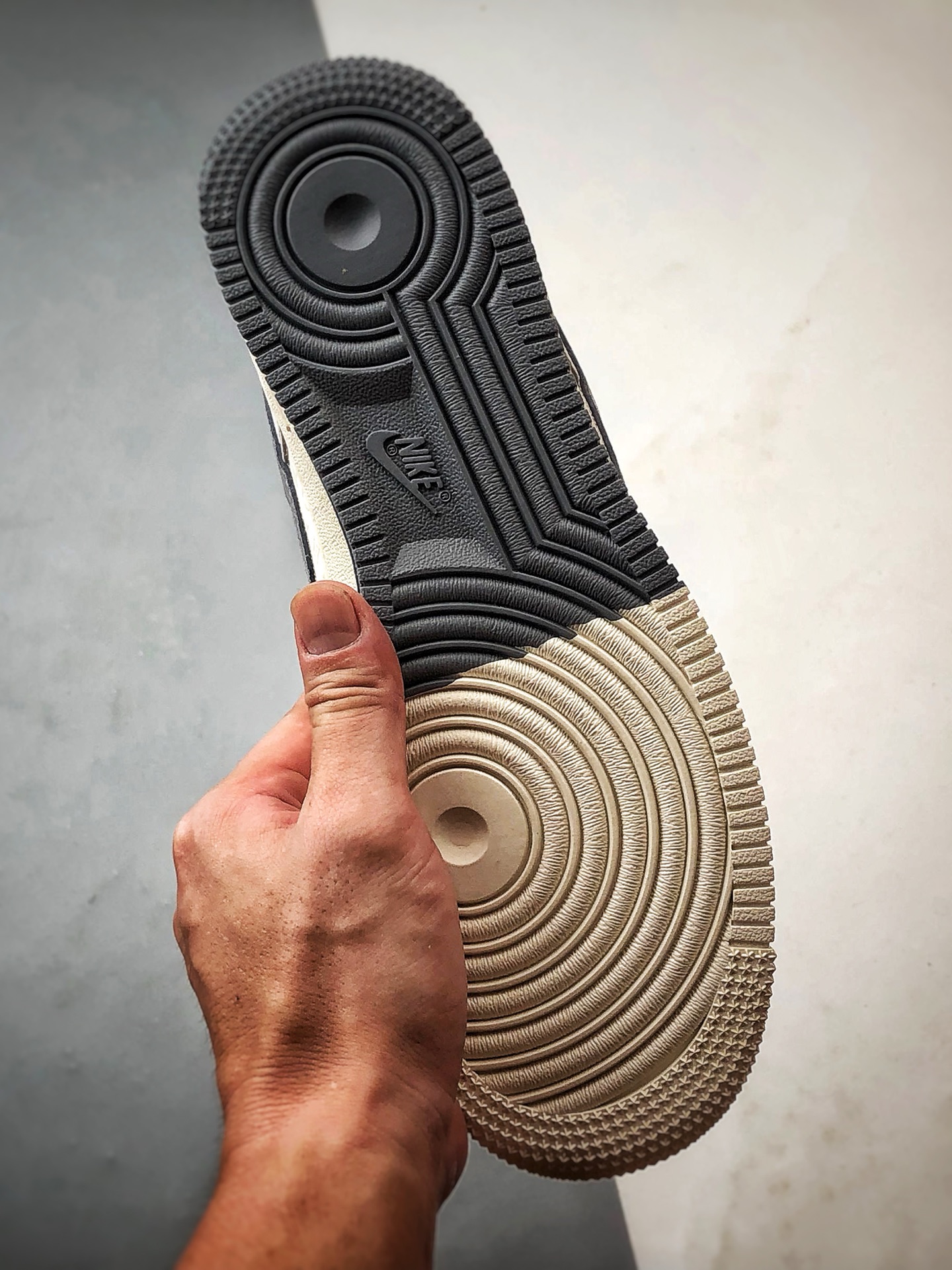 LV x Air Force 1 Low 印花米白灰 CX5050-Y07-Top High Quatity Cheap Sneakers Fashion Clothing Clothes Bags handbags Shoes of all Brand wholesale With The best Quality And Beautiful Price from China Factory Chinese suppliers wholesaler seller LV x Air Force 1 Low 印花米白灰 CX5050-Y07