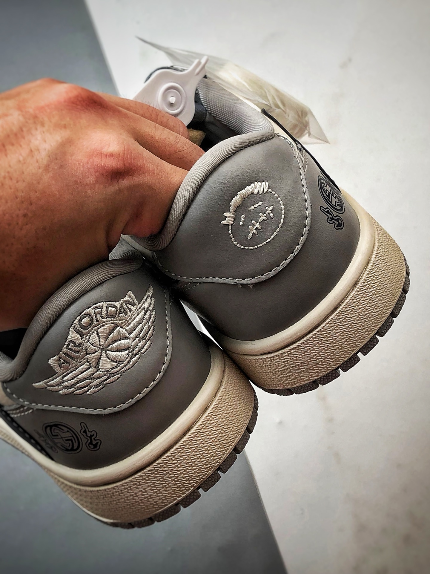 290 Air Jordan 1 Low ”高端定制” 古驰米白灰藏青倒钩 LD2025-023