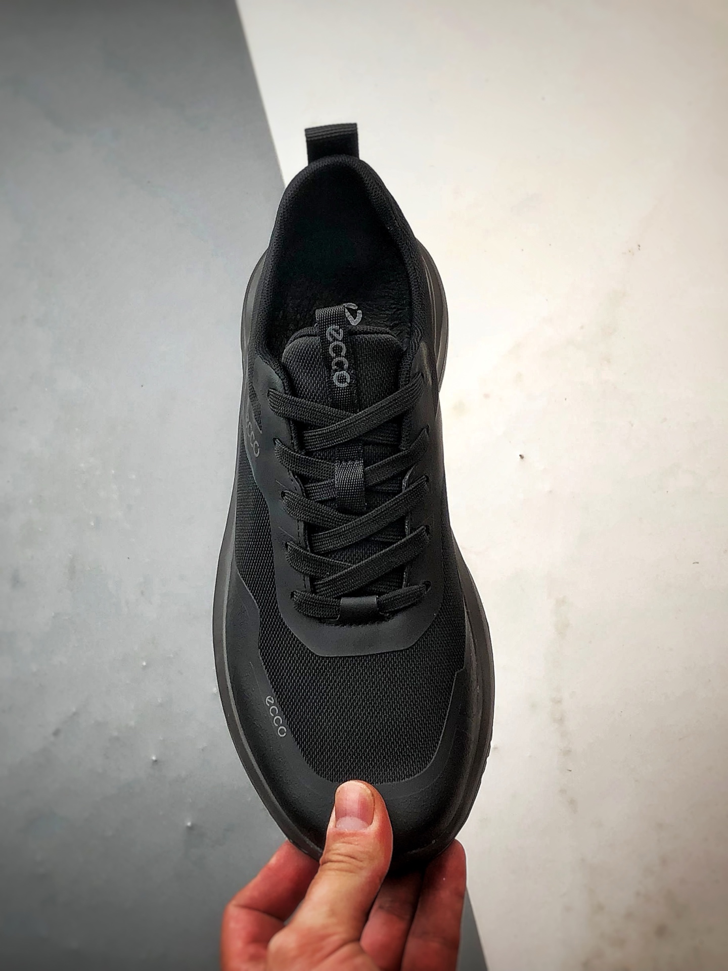 300 Ecco/爱步 驱动系列 户外防水透气复古时尚拼接徒步跑鞋 8825940