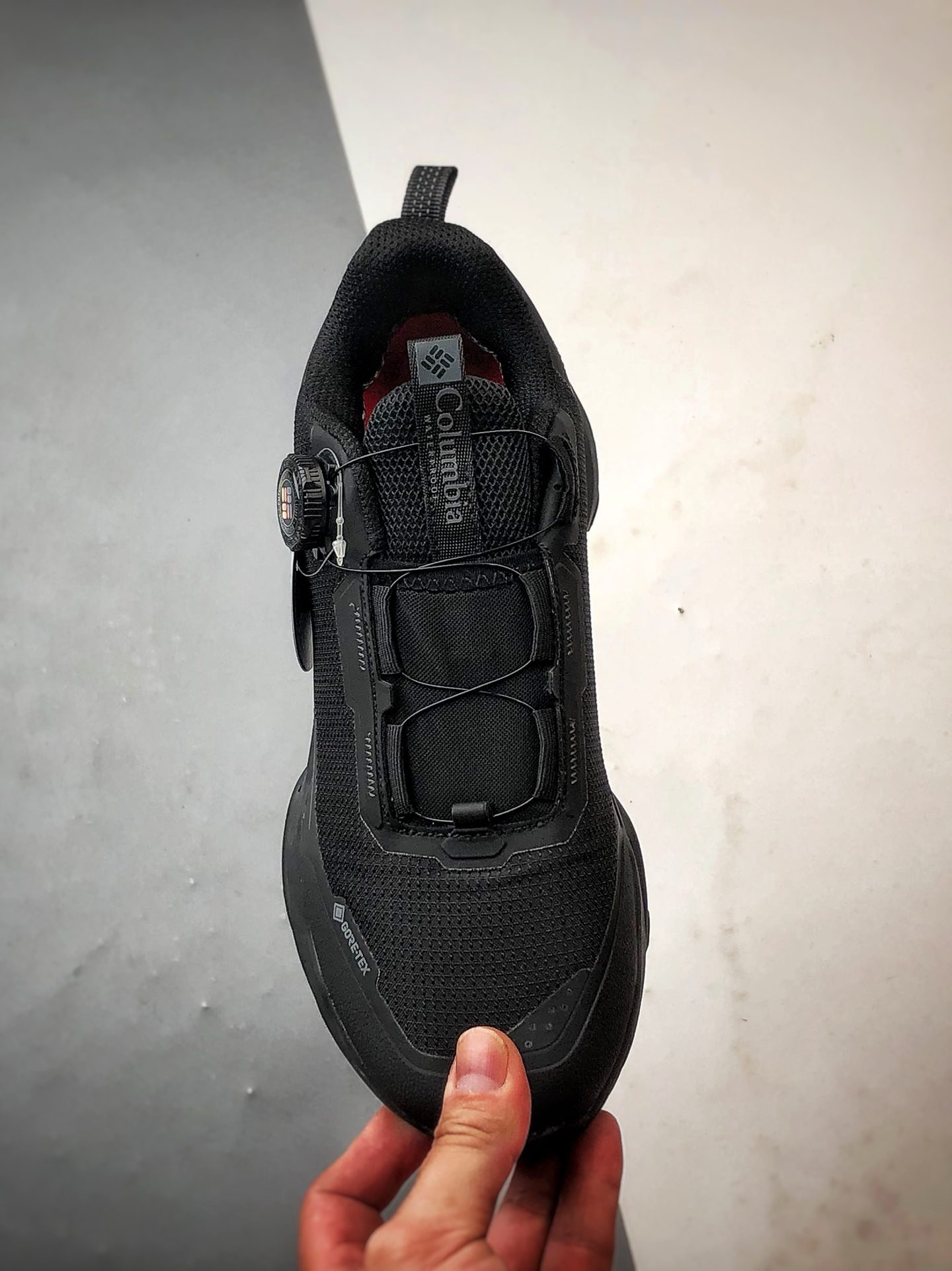 240 Columbia/哥伦比亚 黑色 男士徒步越野机能运动跑鞋