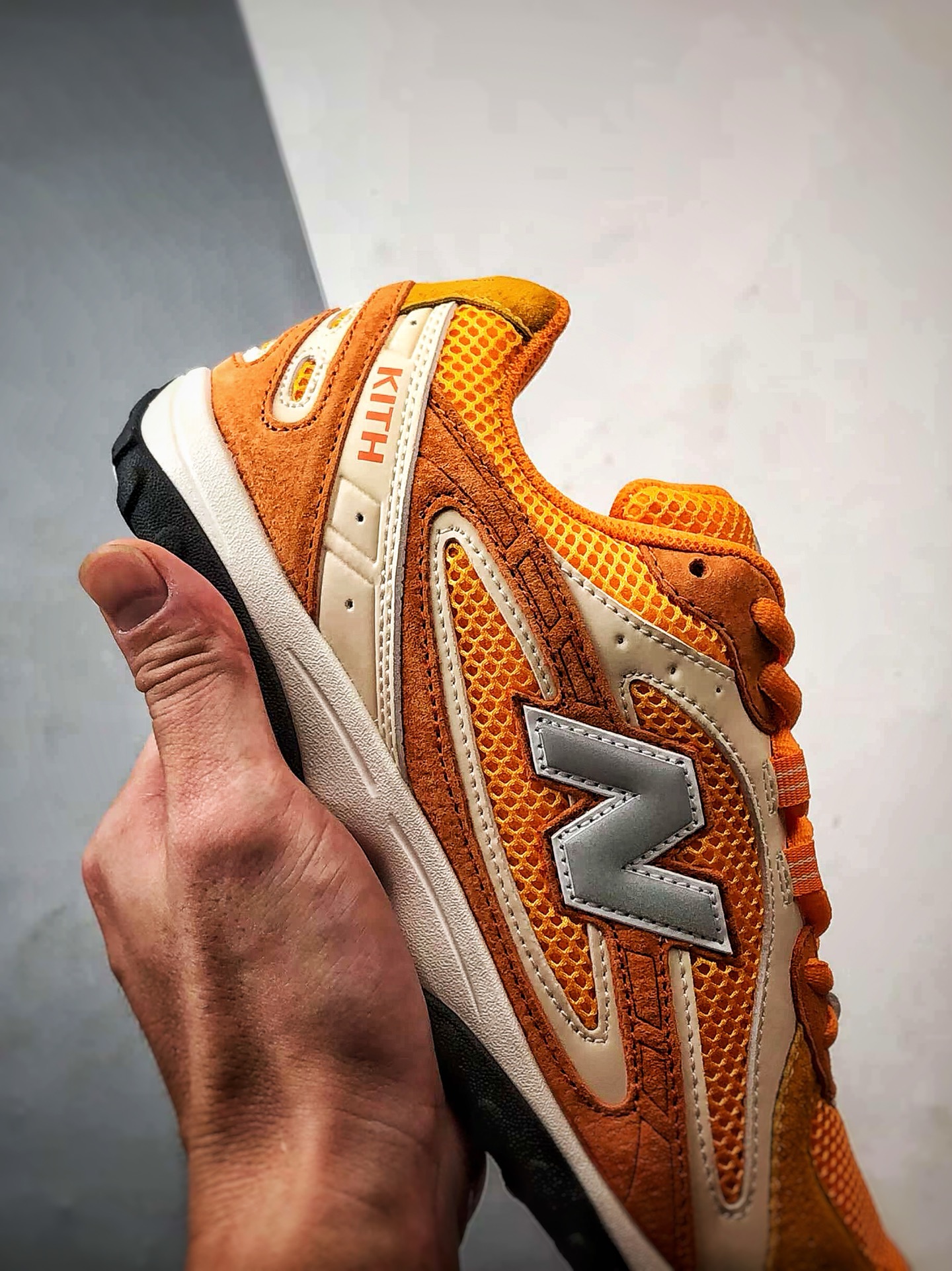 230 KITH x New Balance 204L 橙黄 新百伦复古休闲运动百搭老爹跑步鞋 U204LKTI