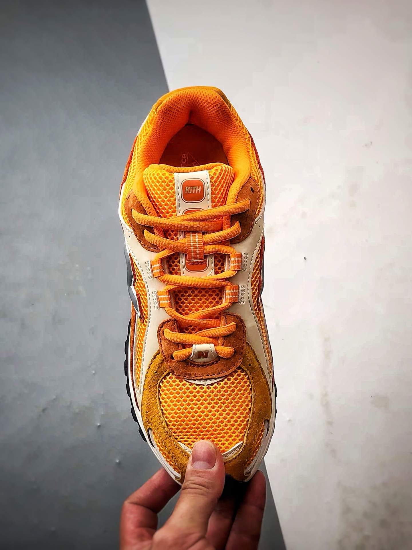 230 KITH x New Balance 204L 橙黄 新百伦复古休闲运动百搭老爹跑步鞋 U204LKTI