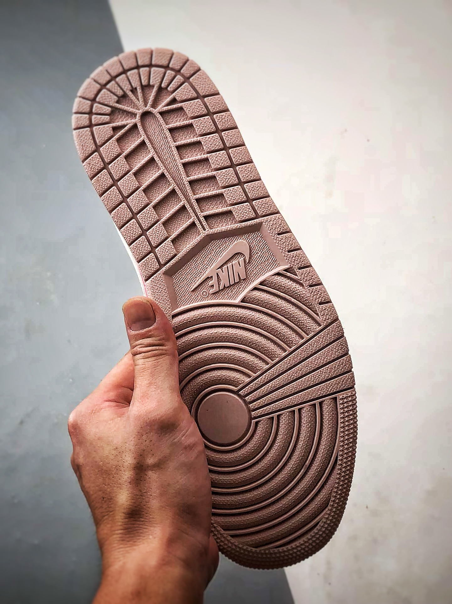 290 Air Jordan 1 Low ”高端定制” 拉布布涂鸦米白粉倒钩 DZ5899-021