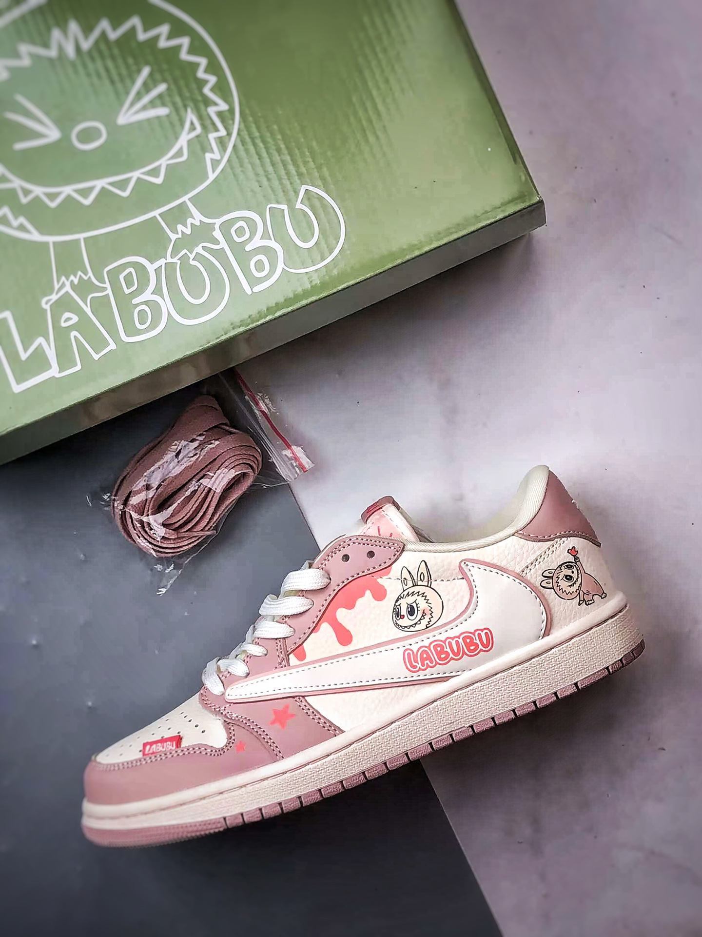 290 Air Jordan 1 Low ”高端定制” 拉布布涂鸦米白粉倒钩 DZ5899-021