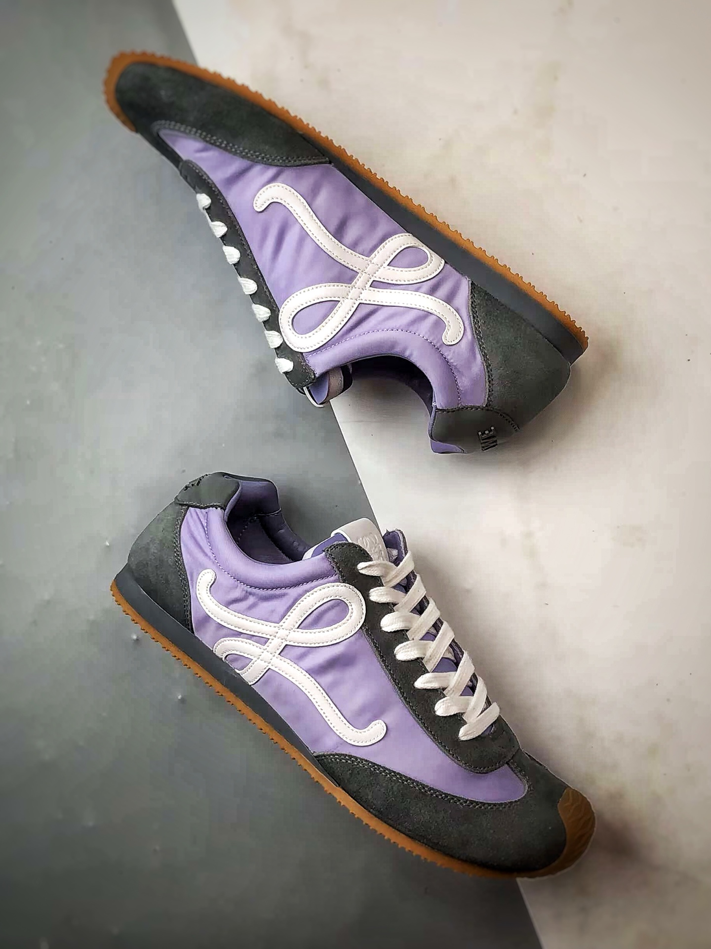 280 Loewe罗意威 Ballet Runner 2.0 紫灰色 复古薄底芭蕾舞风百搭运动休闲鞋 拼色德训鞋 阿甘鞋 小白鞋
