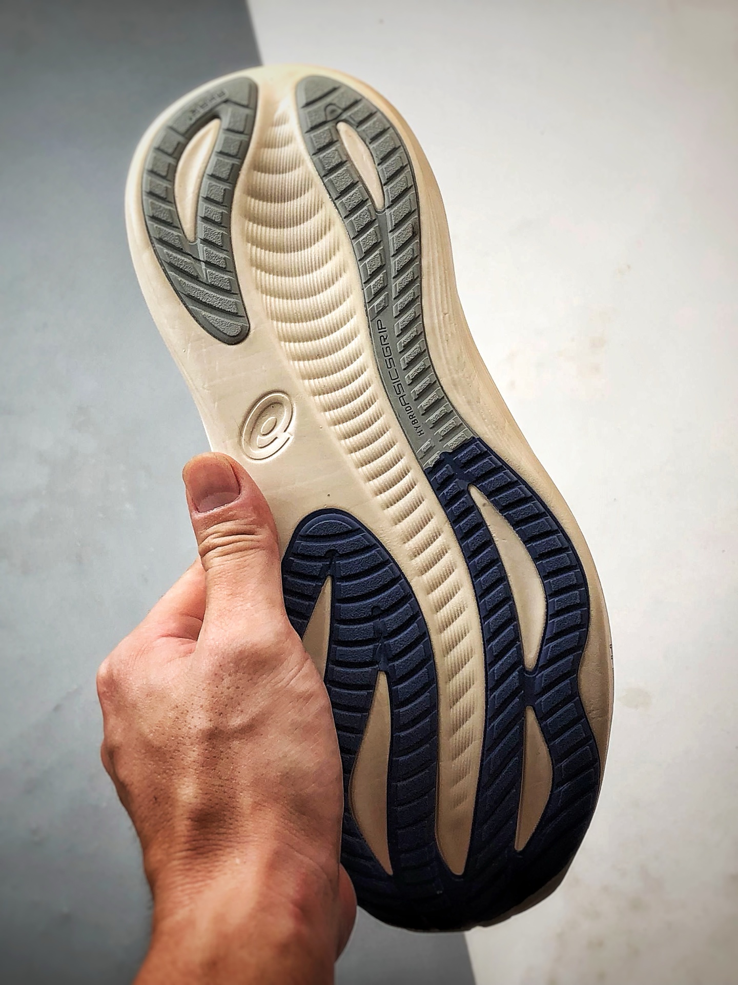 210 Asics Gel-Nimbus 27 靛蓝色 亚瑟士27代舒适轻盈休闲跑步鞋 1011C028-200