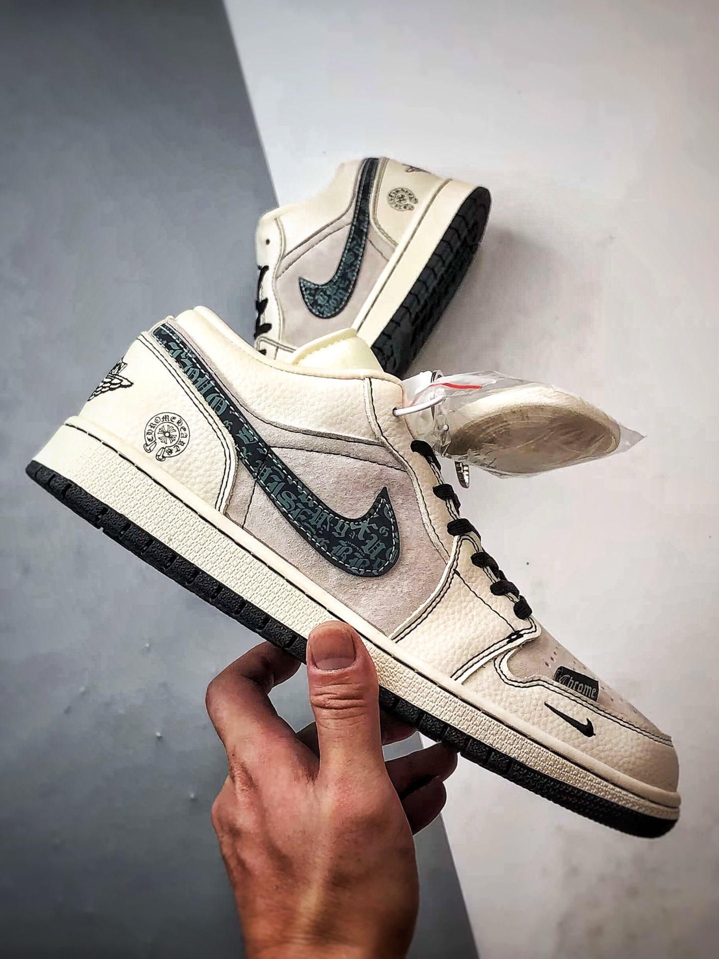 Air Jordan 1 Low ”高端定制” 克罗心米黑印花反光钩 QR2025-004