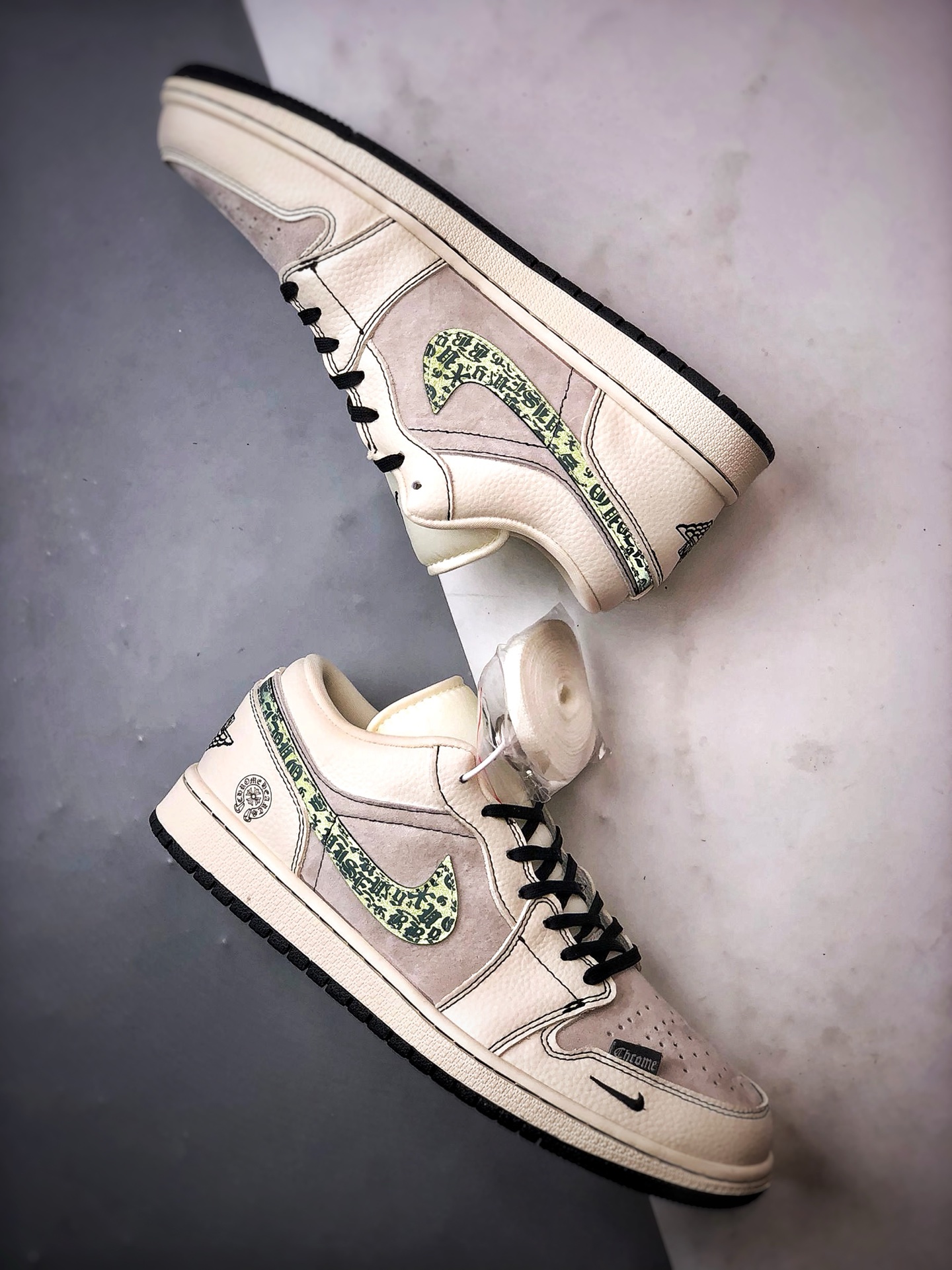 Air Jordan 1 Low ”高端定制” 克罗心米黑印花反光钩 QR2025-004