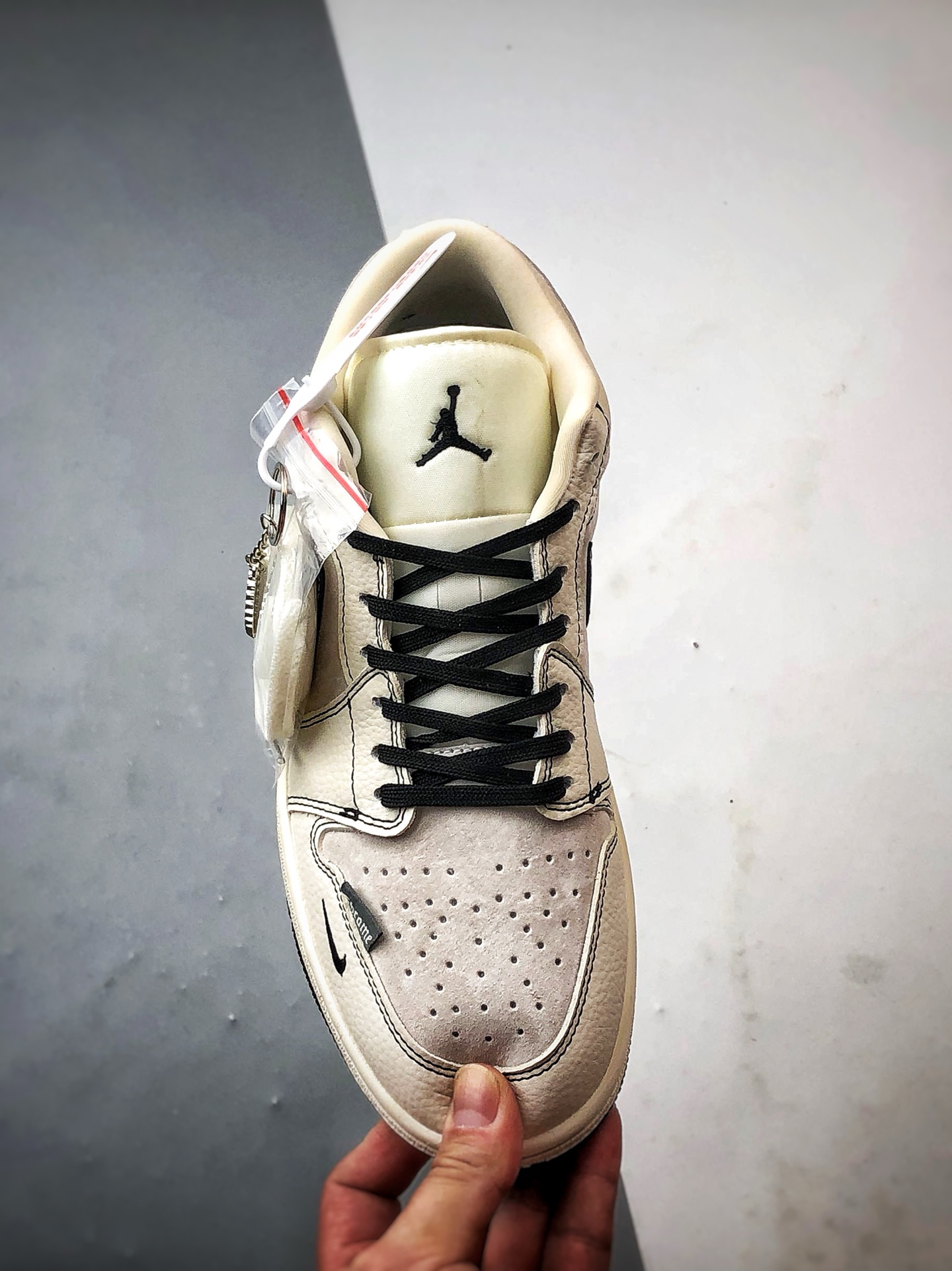Air Jordan 1 Low ”高端定制” 克罗心米黑印花反光钩 QR2025-004