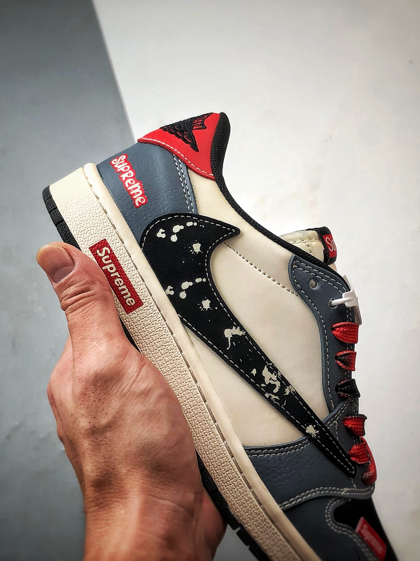 Air Jordan 1 Low ”高端定制” Sup米灰黑红倒钩 QW5088-202