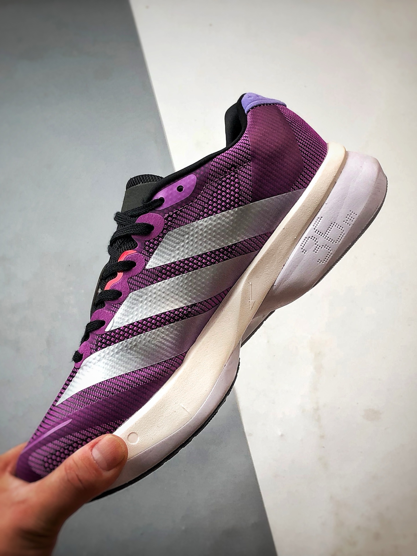 AD Adizero Boston 13 紫色 波士顿13超轻缓震玻纤柱竞速跑鞋 JS4943-Top High Quatity Cheap Sneakers Fashion Clothing Clothes Bags handbags Shoes of all Brand wholesale With The best Quality And Beautiful Price from China Factory Chinese suppliers wholesaler seller AD Adizero Boston 13 紫色 波士顿13超轻缓震玻纤柱竞速跑鞋 JS4943