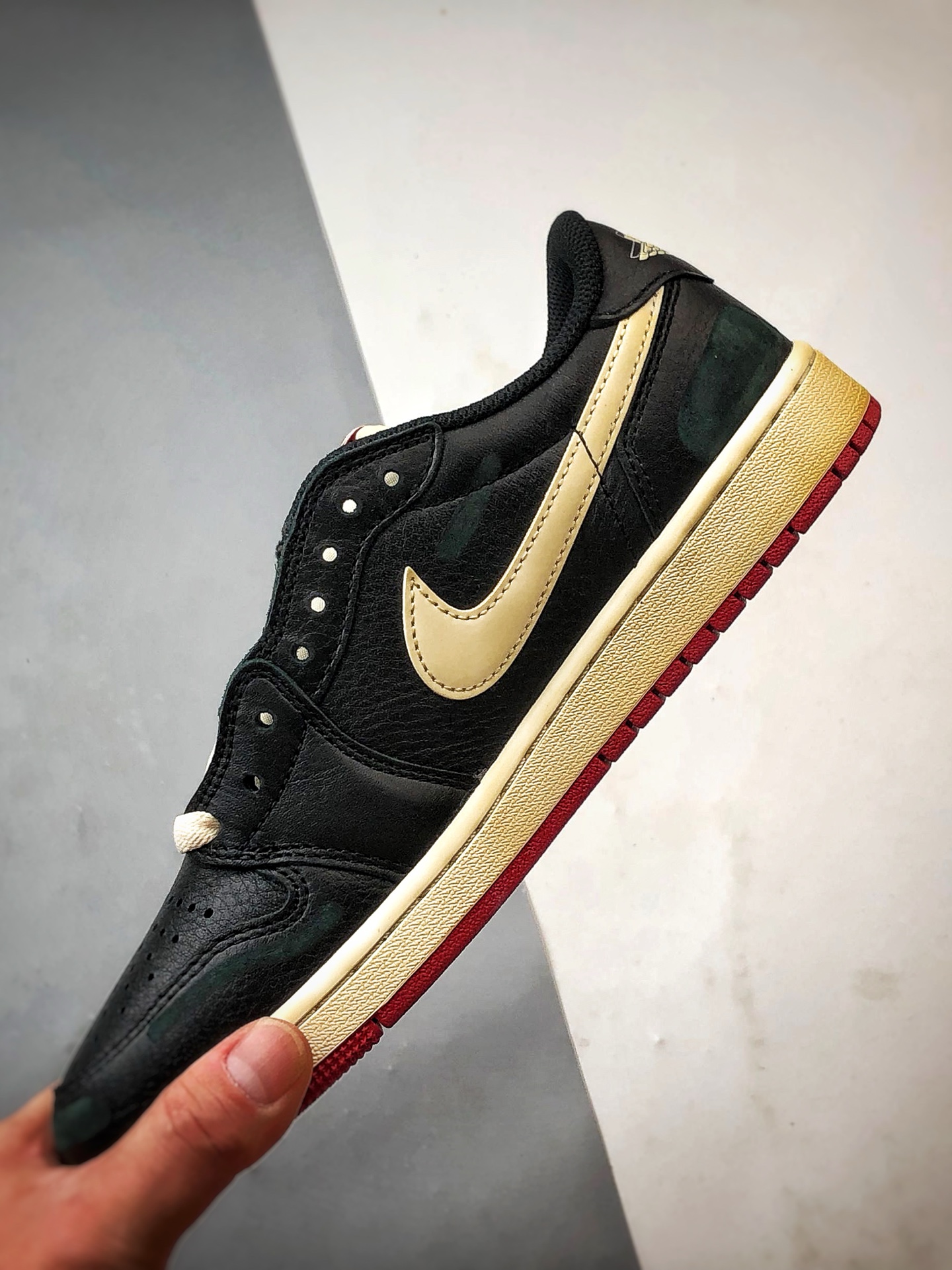 Nigel Sylvester x Air Jordan 1 Low Nitro ”Better With Time” 联名做旧黑白红 IB8958-001