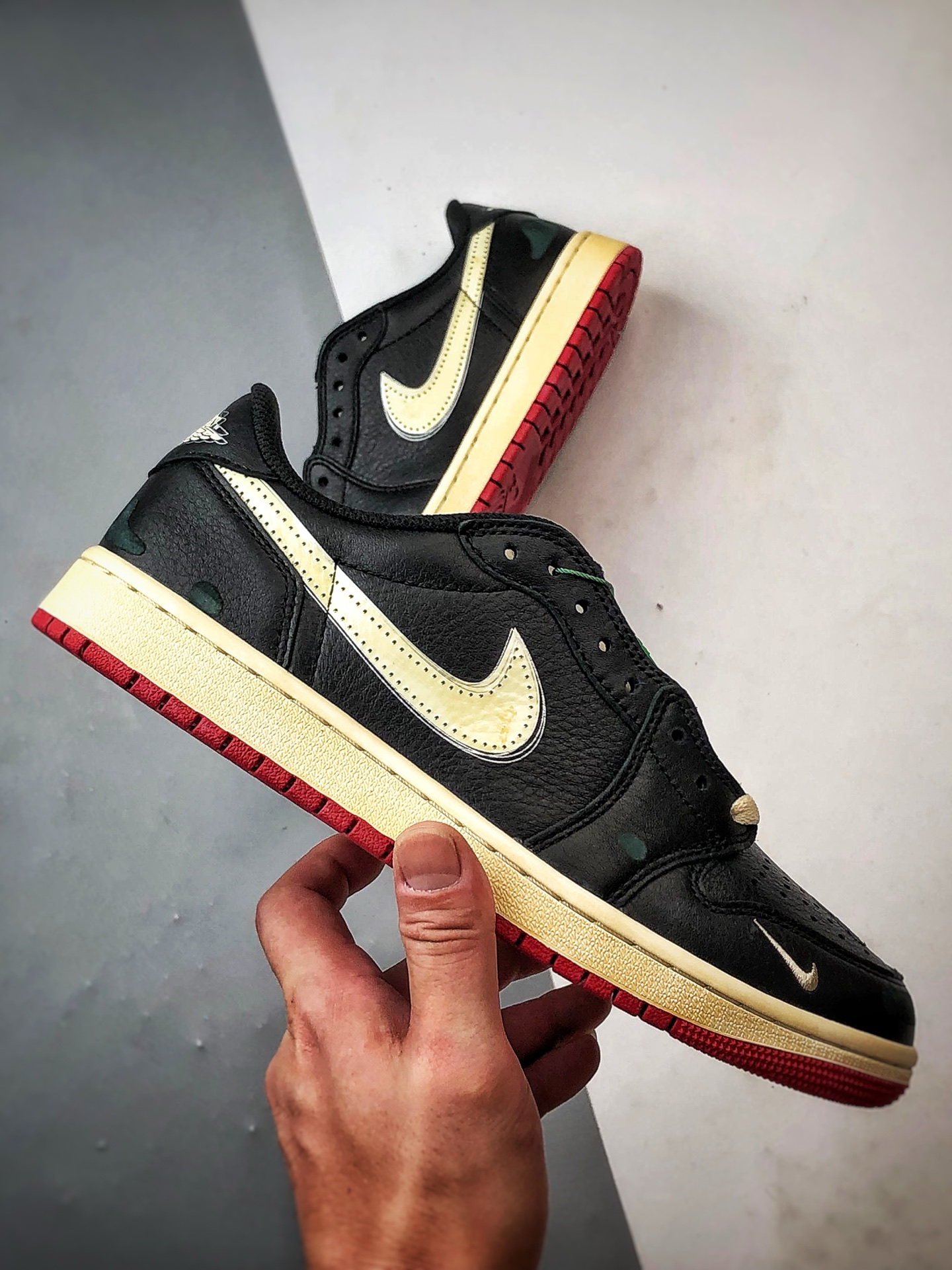 Nigel Sylvester x Air Jordan 1 Low Nitro ”Better With Time” 联名做旧黑白红 IB8958-001