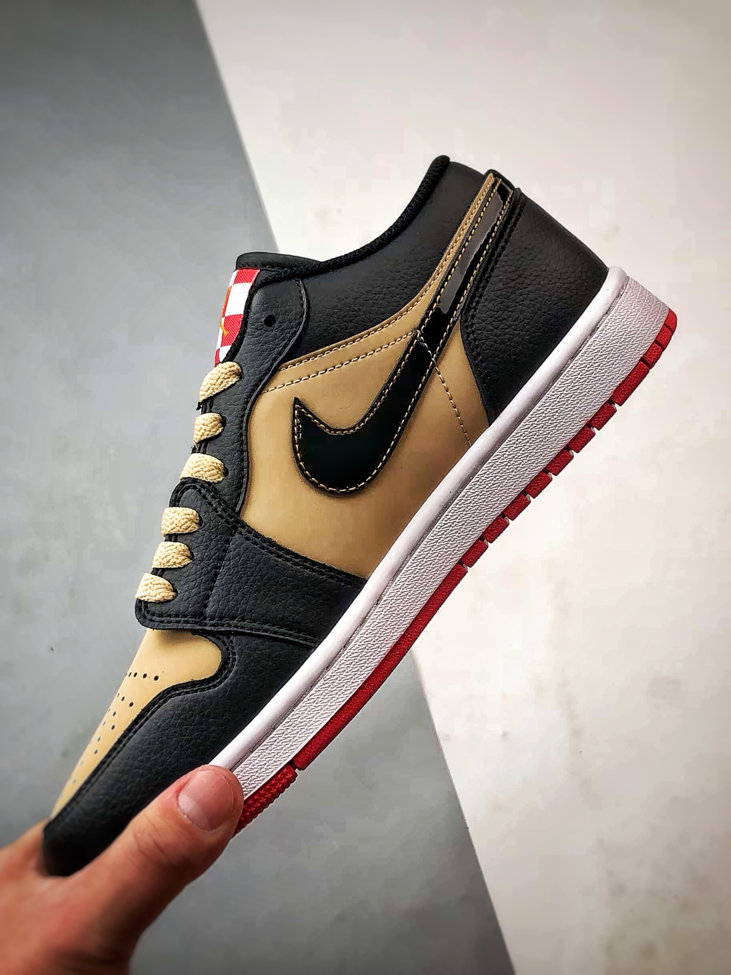 Air Jordan 1 Low 棕褐黑 HQ2016-200