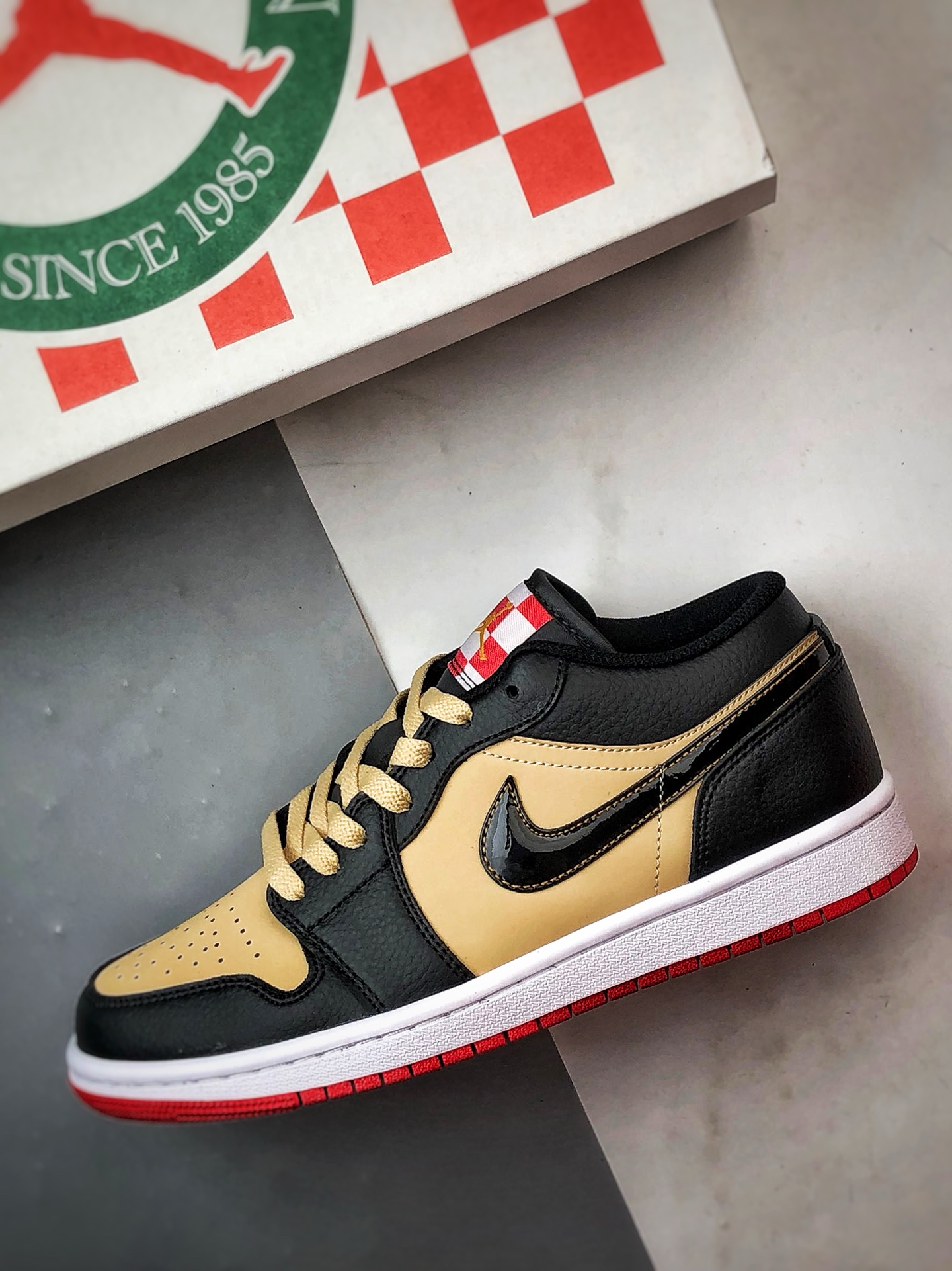 Air Jordan 1 Low 棕褐黑 HQ2016-200