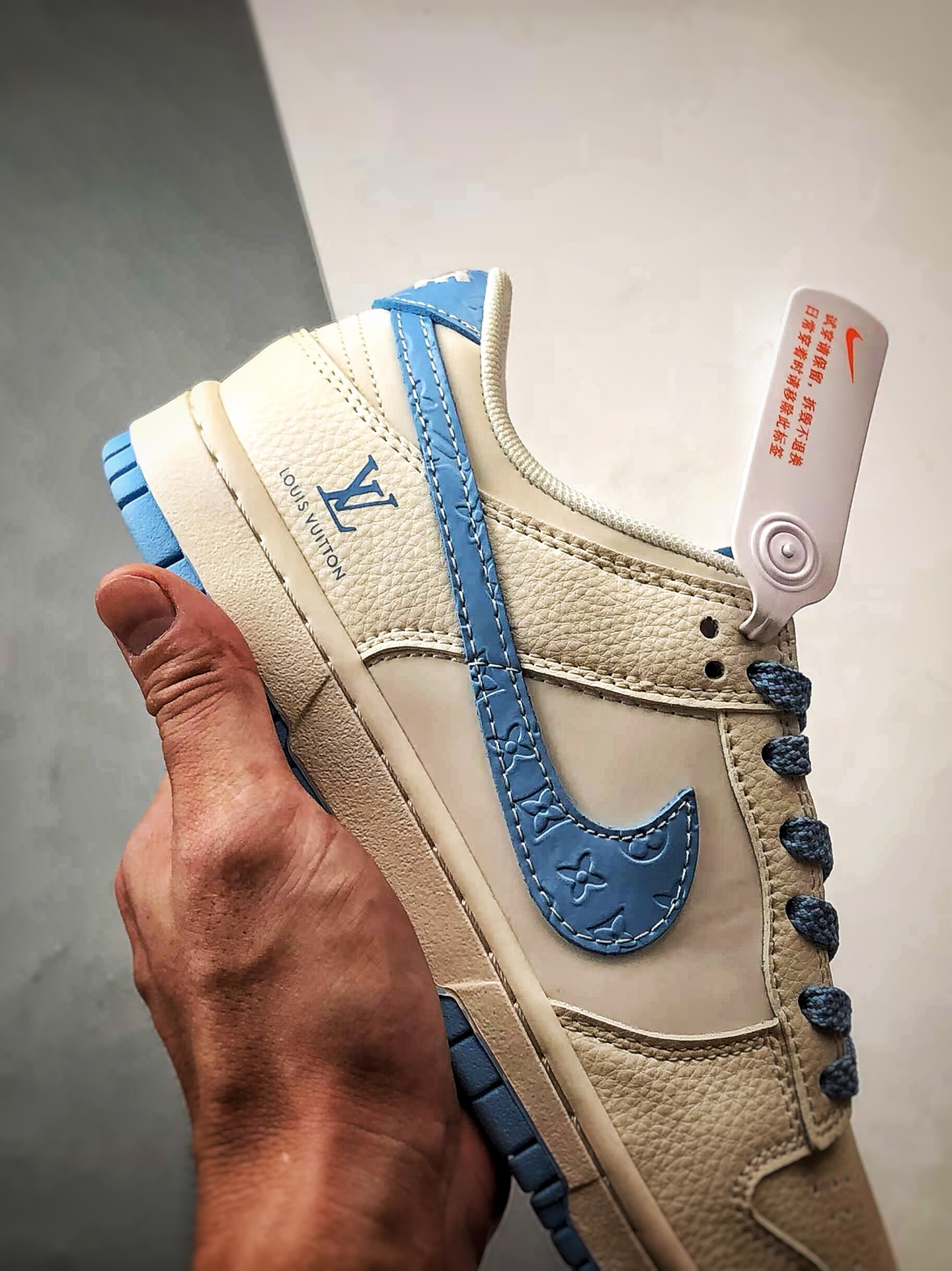 Air Jordan 1 Low ”高端定制” LV米白蓝压印钩 JP1648-015