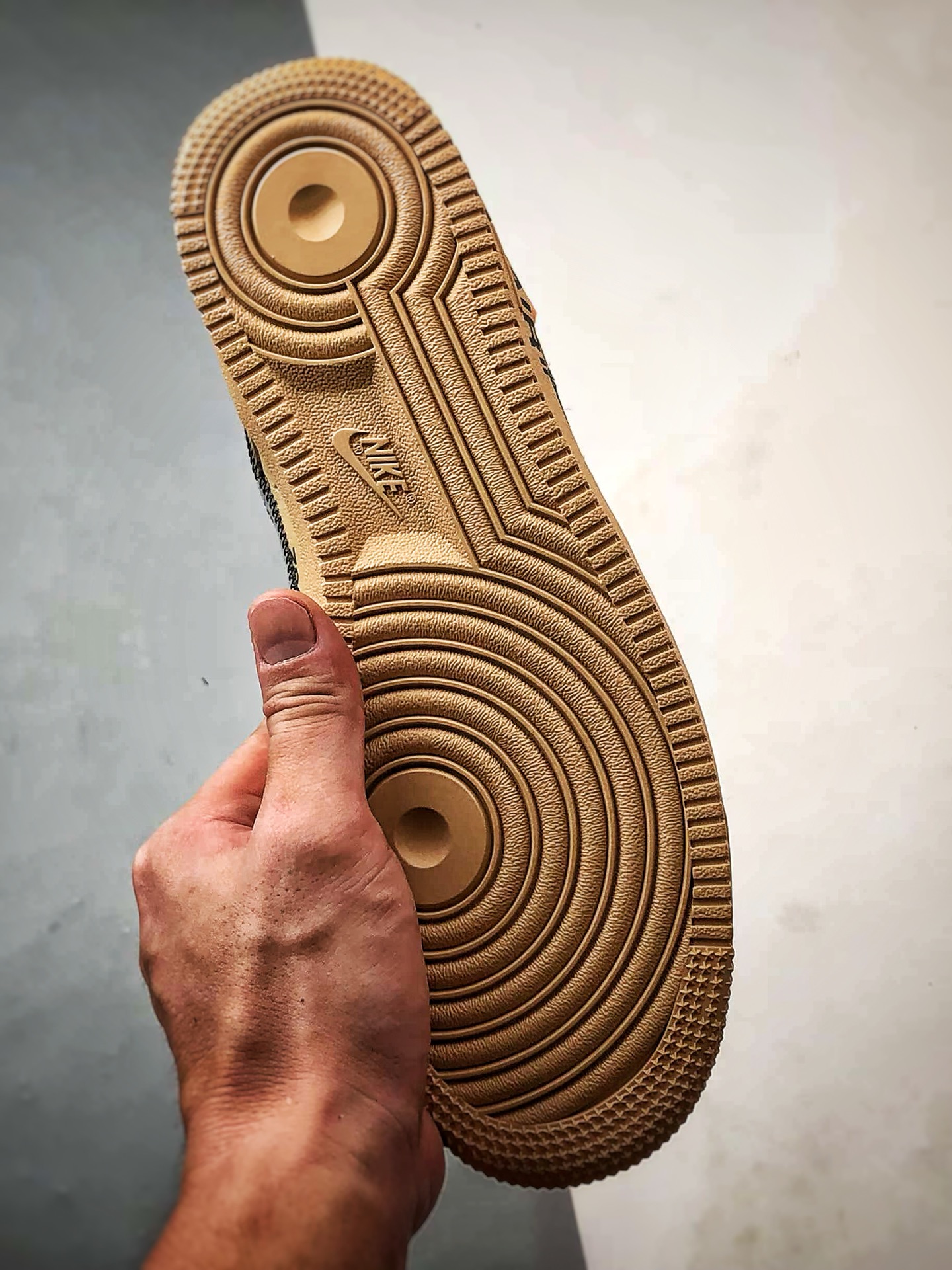 380 Off-White x NK Air Force 1 ”Sesame” 金色艺术馆 FD6900-200