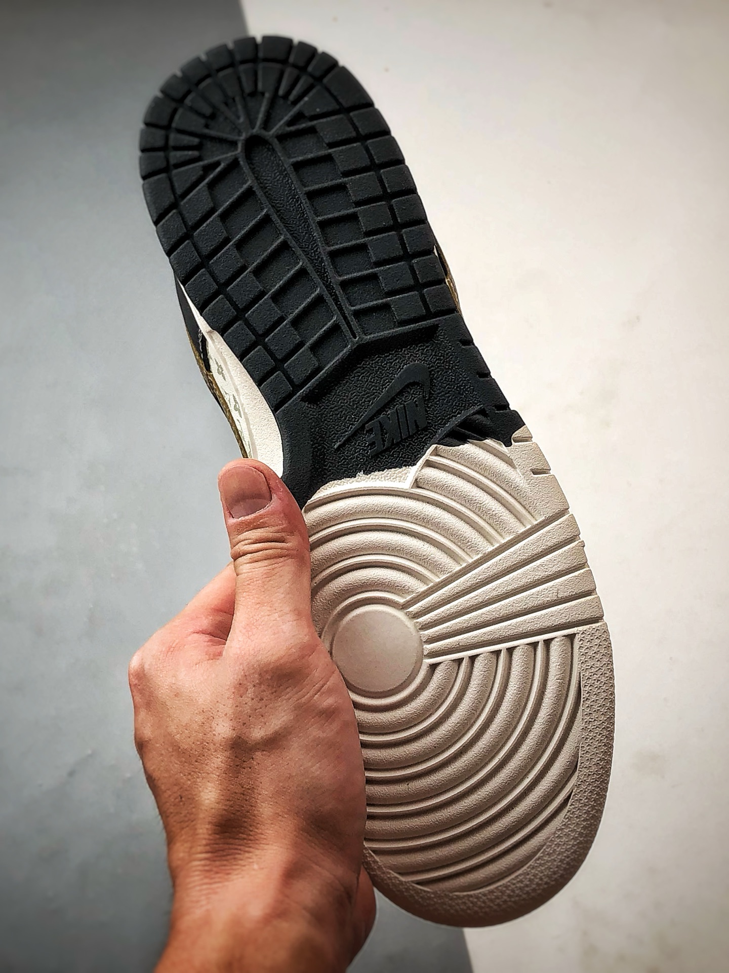 NK Dunk Low Retro ”DIY高端定制” LV印花黑白棕钩 低帮休闲运动板鞋 CS1688-130