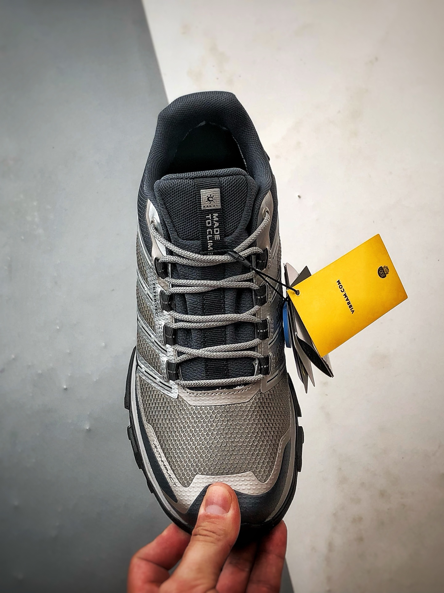 280 凯乐石KAILAS 远征5 FLT 金属银灰 户外低帮防水登山徒步运动鞋